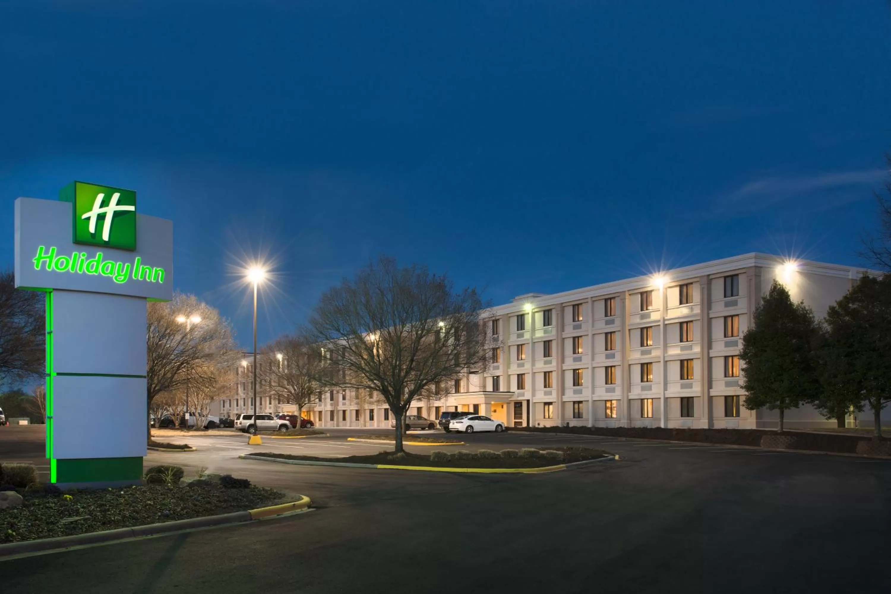 Property building in Holiday Inn Charlotte Airport by IHG