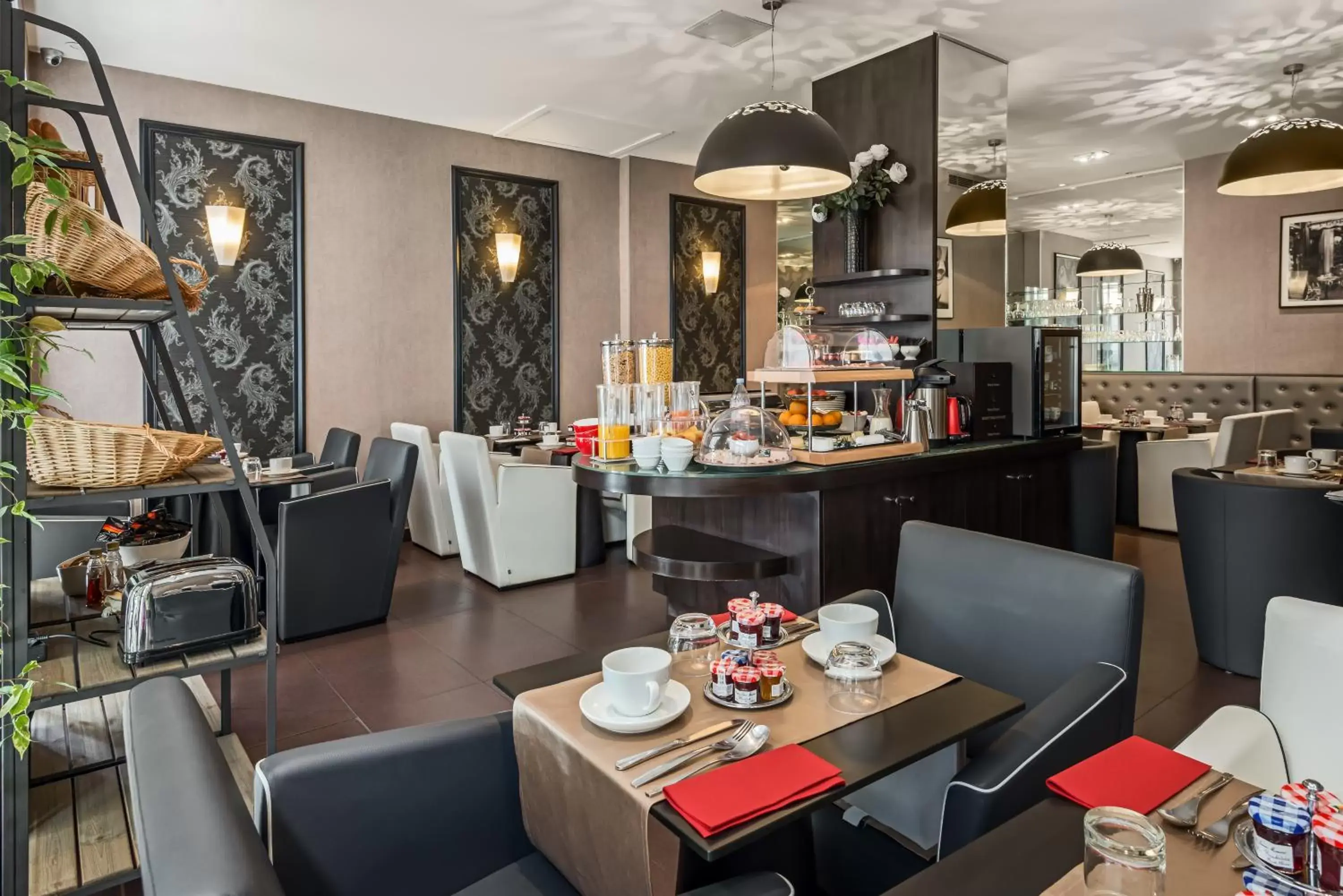 American breakfast, Restaurant/Places to Eat in Hotel Elysées Bassano