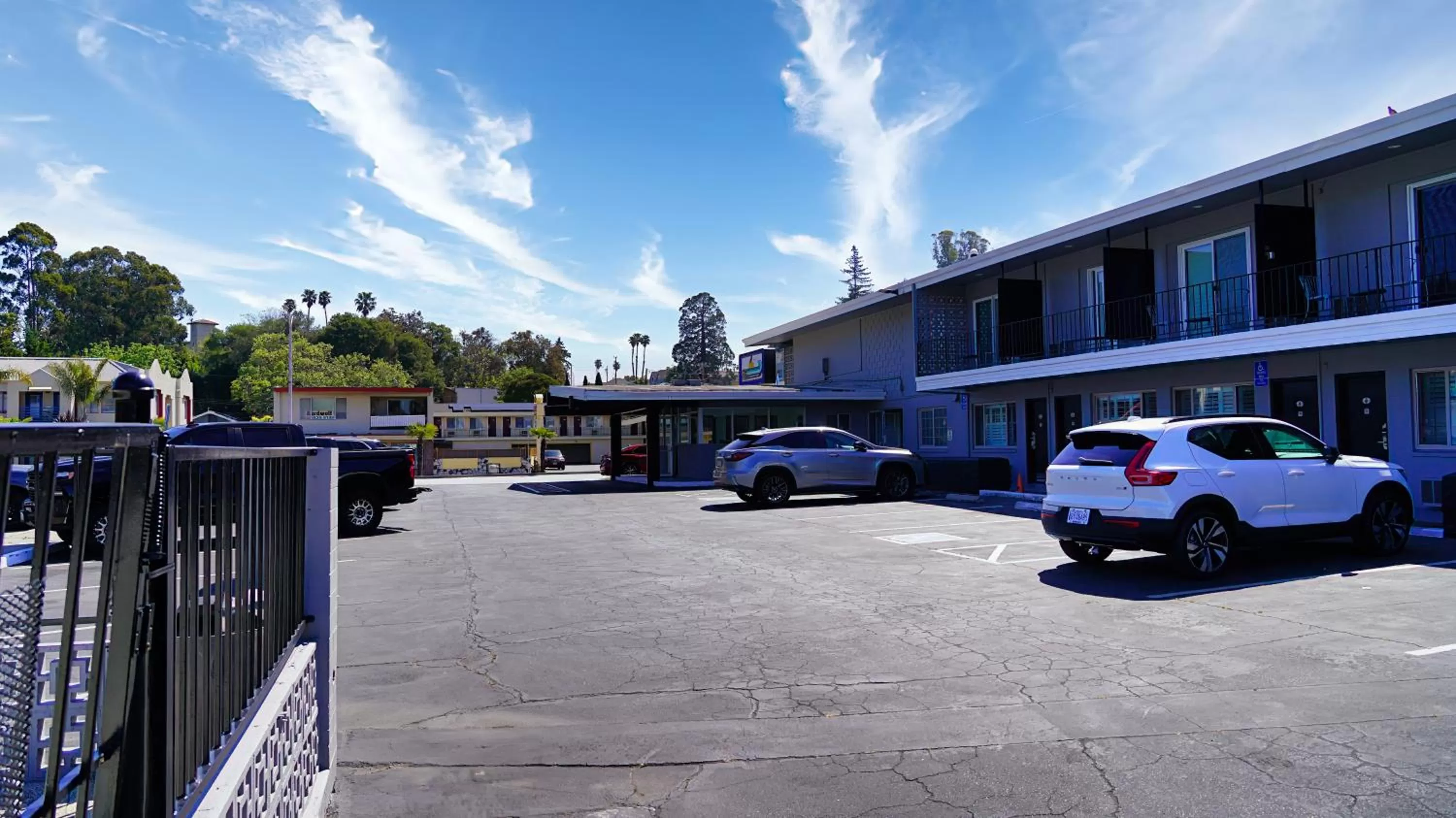 Property building in SeaSide Inn & Suites