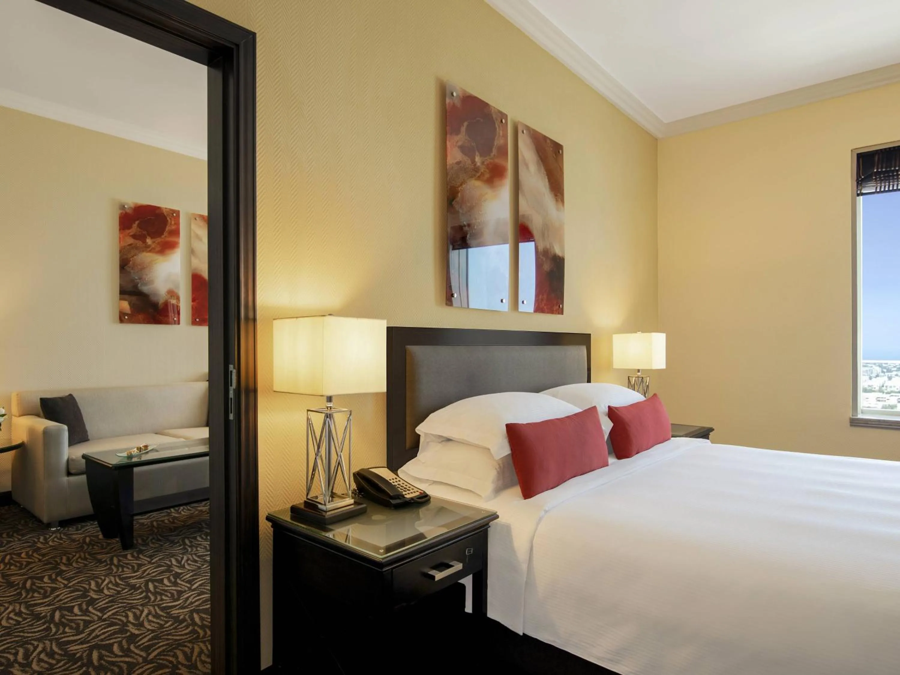 Bedroom, Bed in Towers Rotana - Dubai