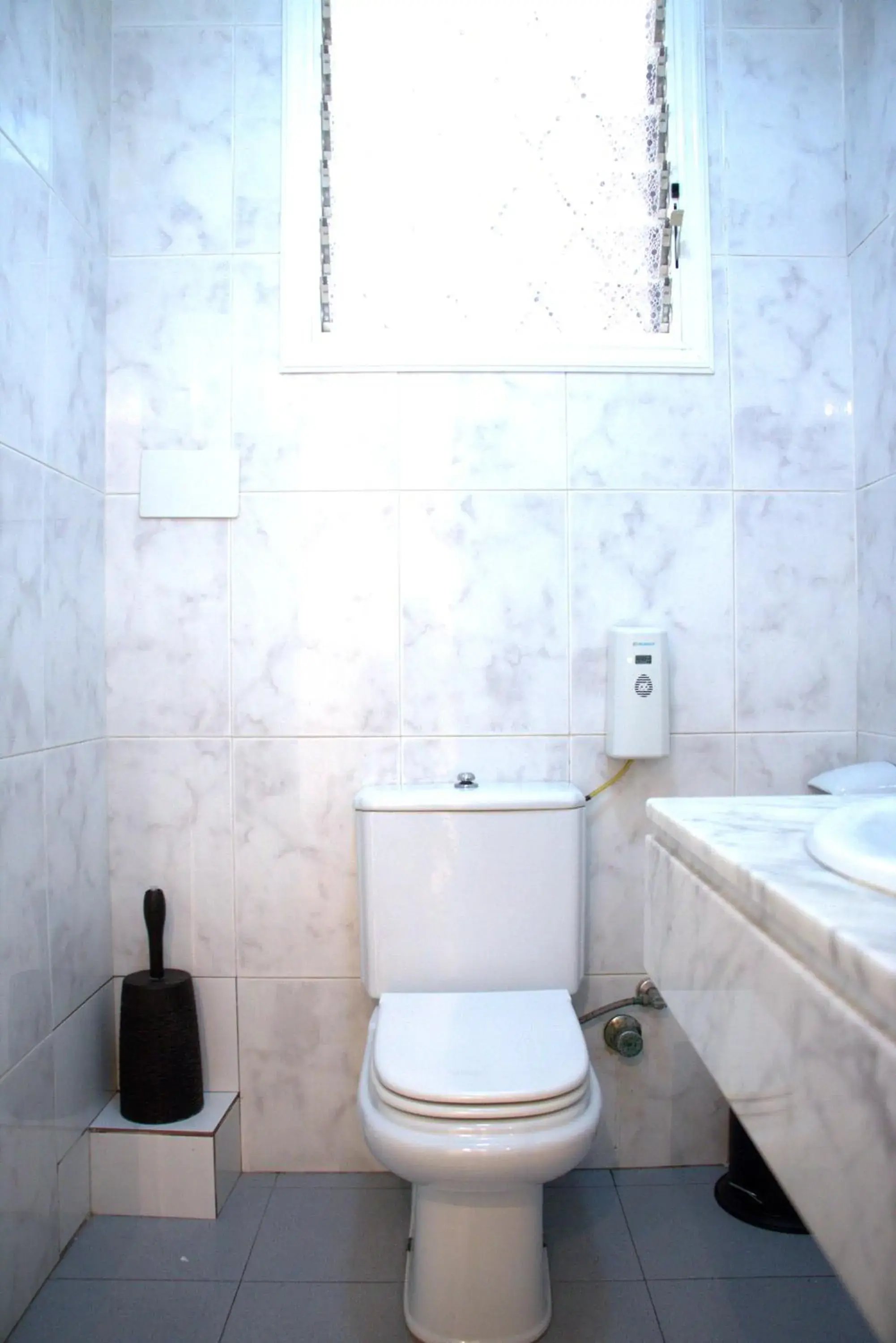 Toilet, Bathroom in Casa Barcelo Hostel Barcelona
