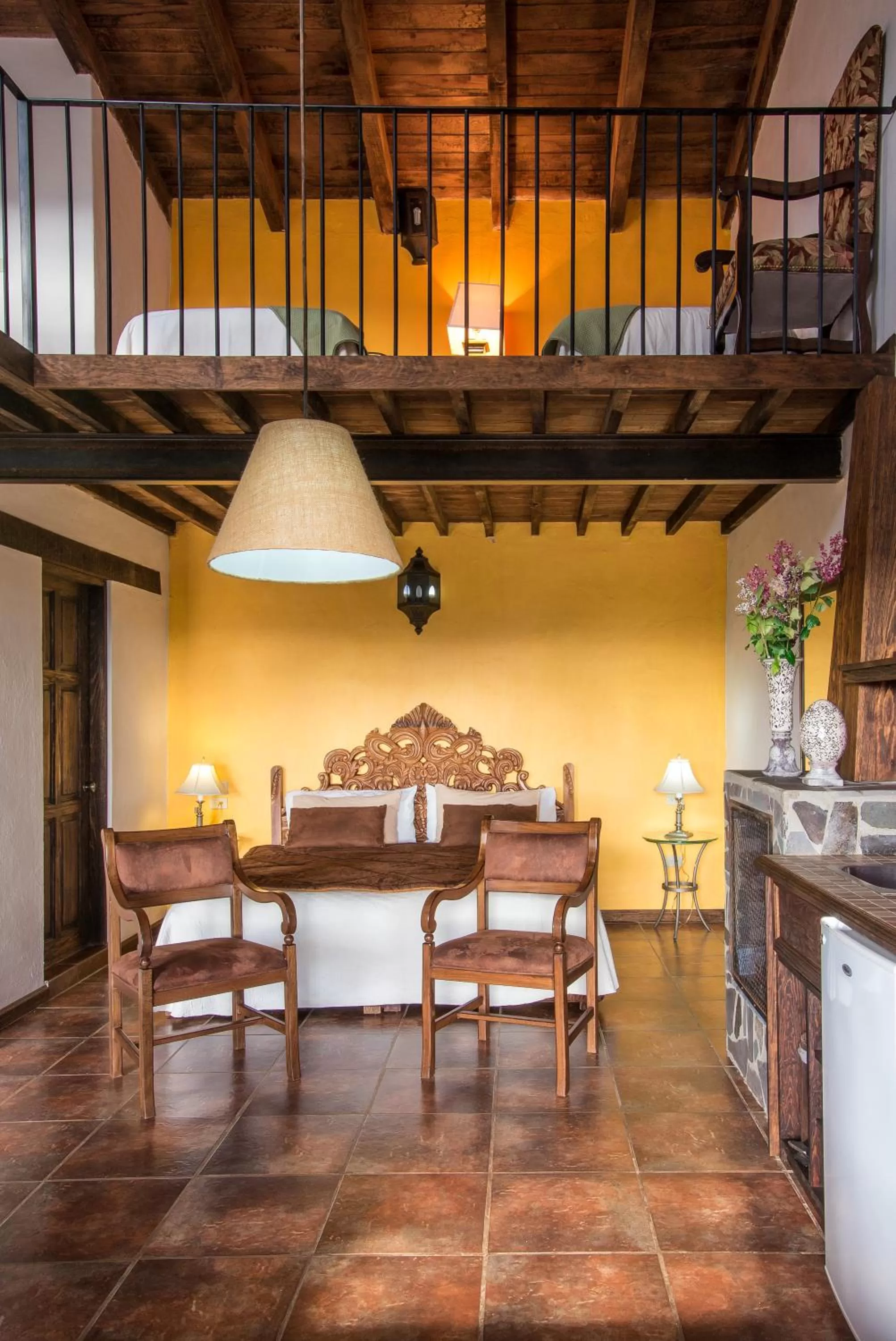 Dining Area in Hotel Villa Cassis