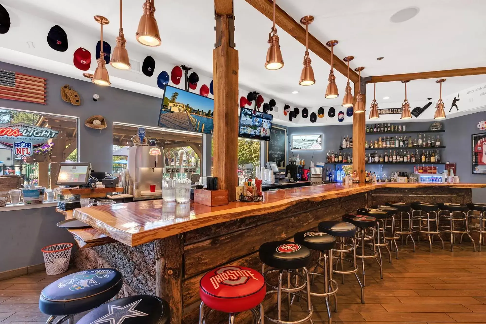 Restaurant/places to eat in Beach Retreat & Lodge at Tahoe Restaurant/places to eat in Beach Retreat & Lodge at Tahoe