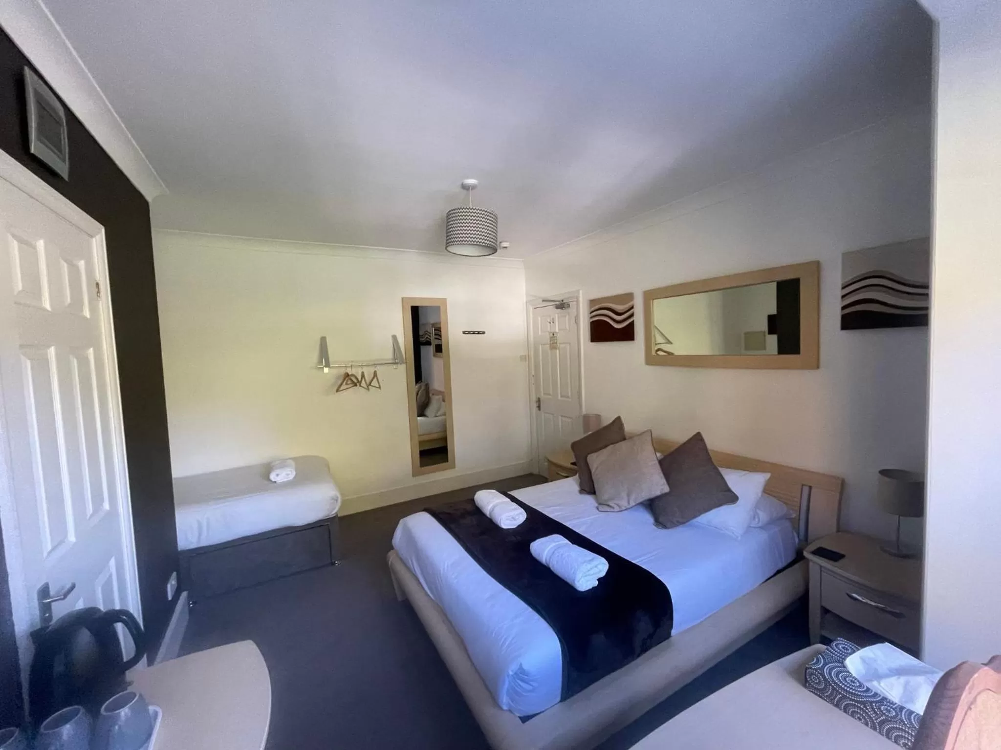 Bedroom, Bed in Oakhurst Gatwick B&B