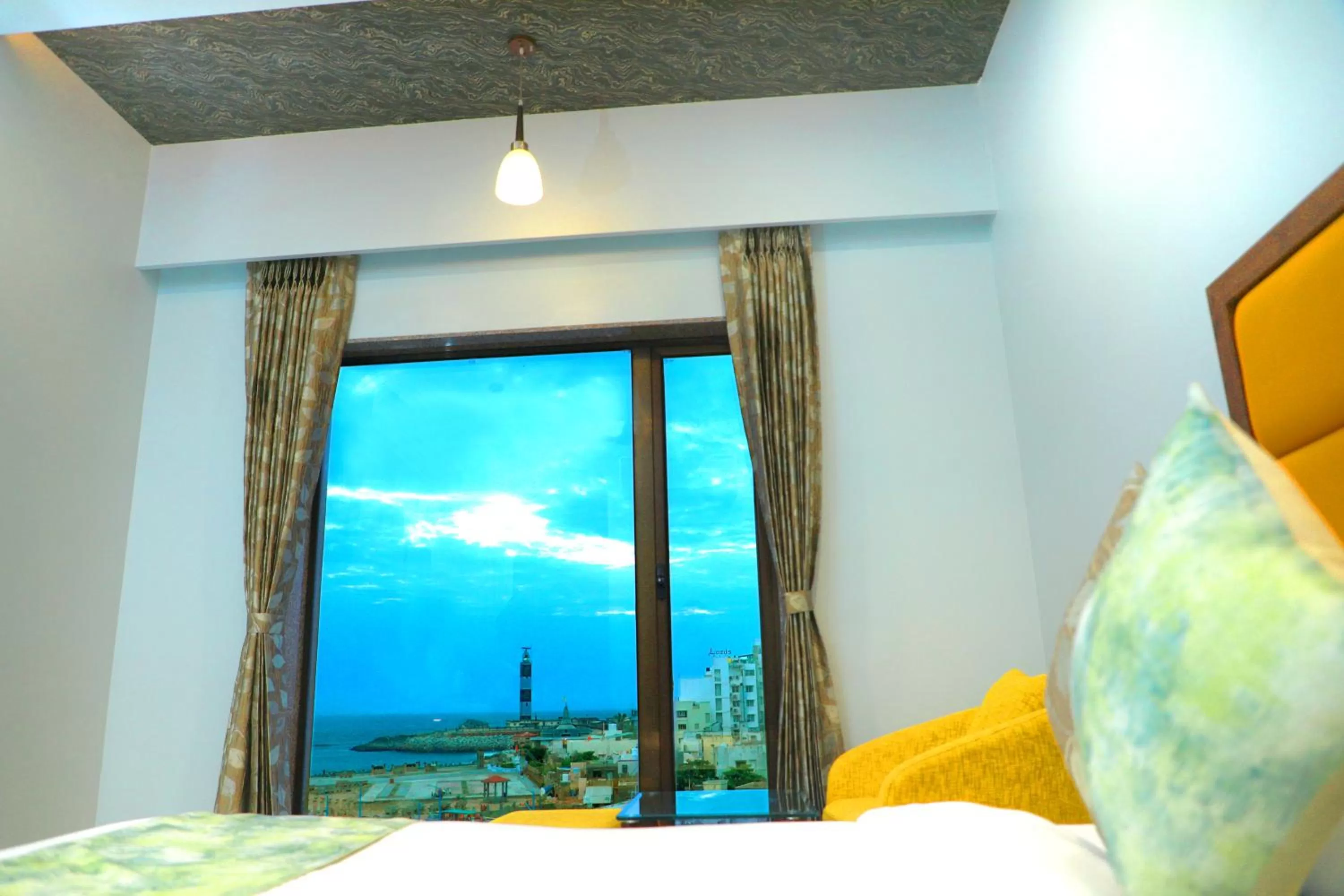 Bed in HOTEL THE GRANDLADHUKARA