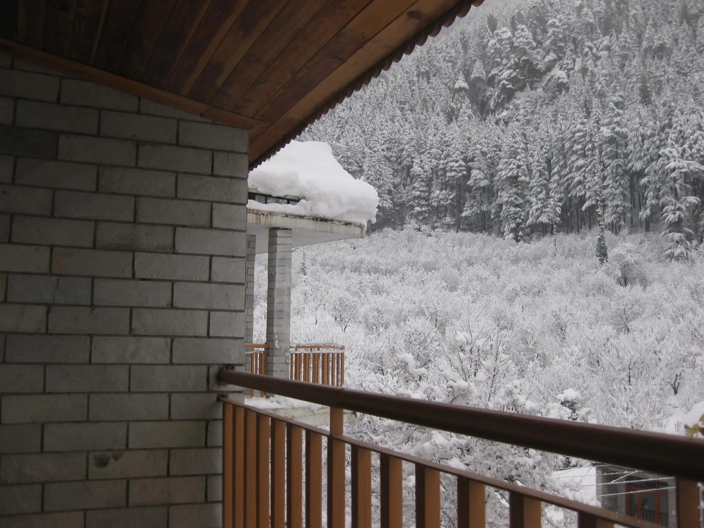 Balcony/Terrace in Sarthak Resorts-Reside in Nature with Best View, 9 kms from Mall Road Manali