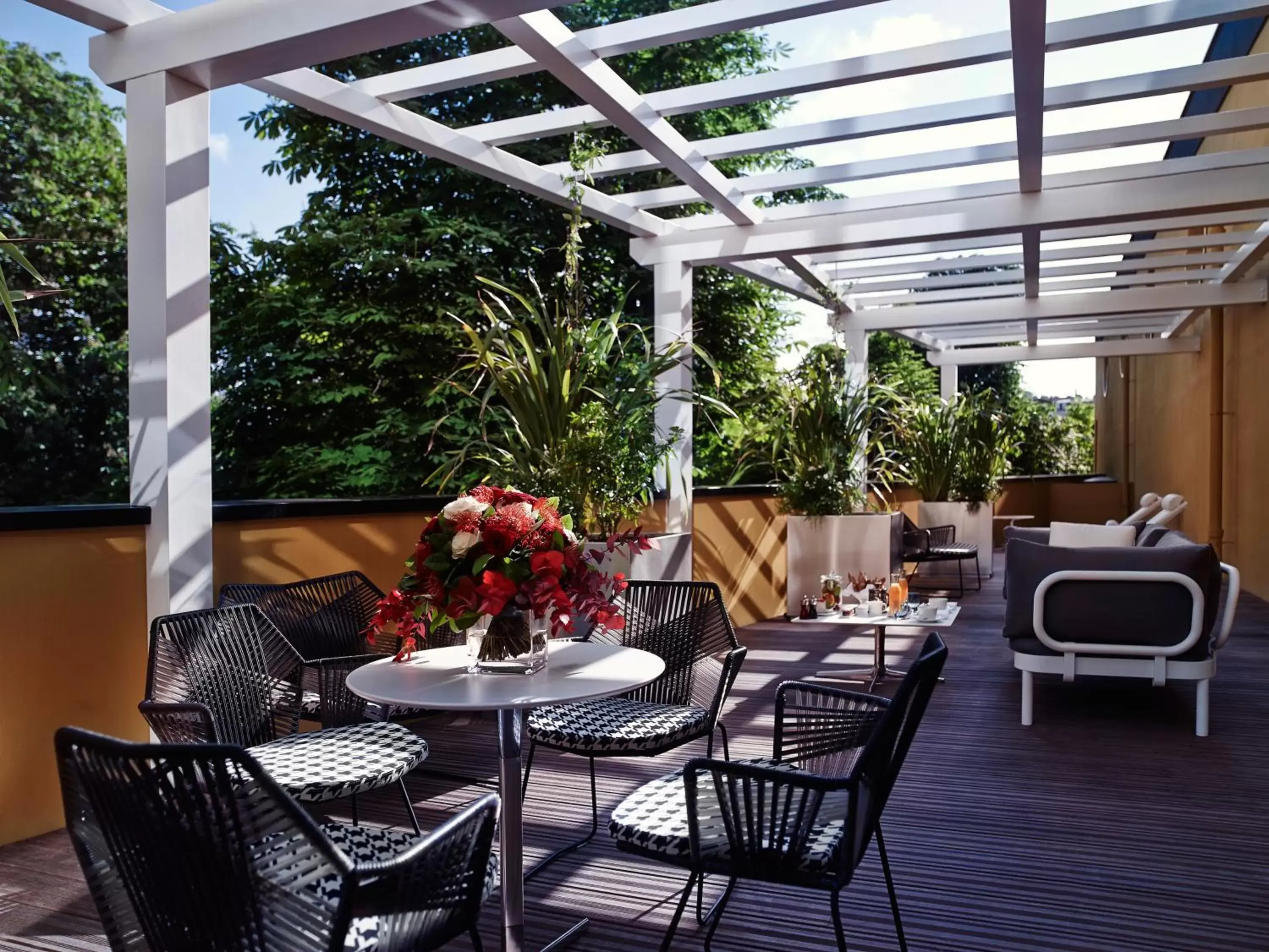 Balcony/Terrace, Restaurant/Places to Eat in Molitor Hôtel & Spa Paris - MGallery Collection