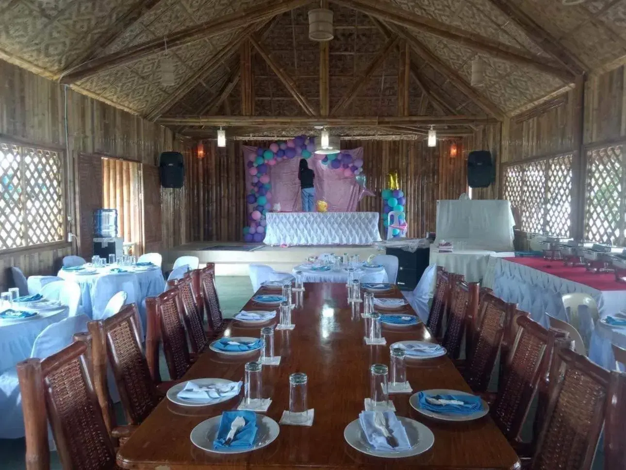 Banquet/Function facilities, Restaurant/Places to Eat in Gratum Beach Resort