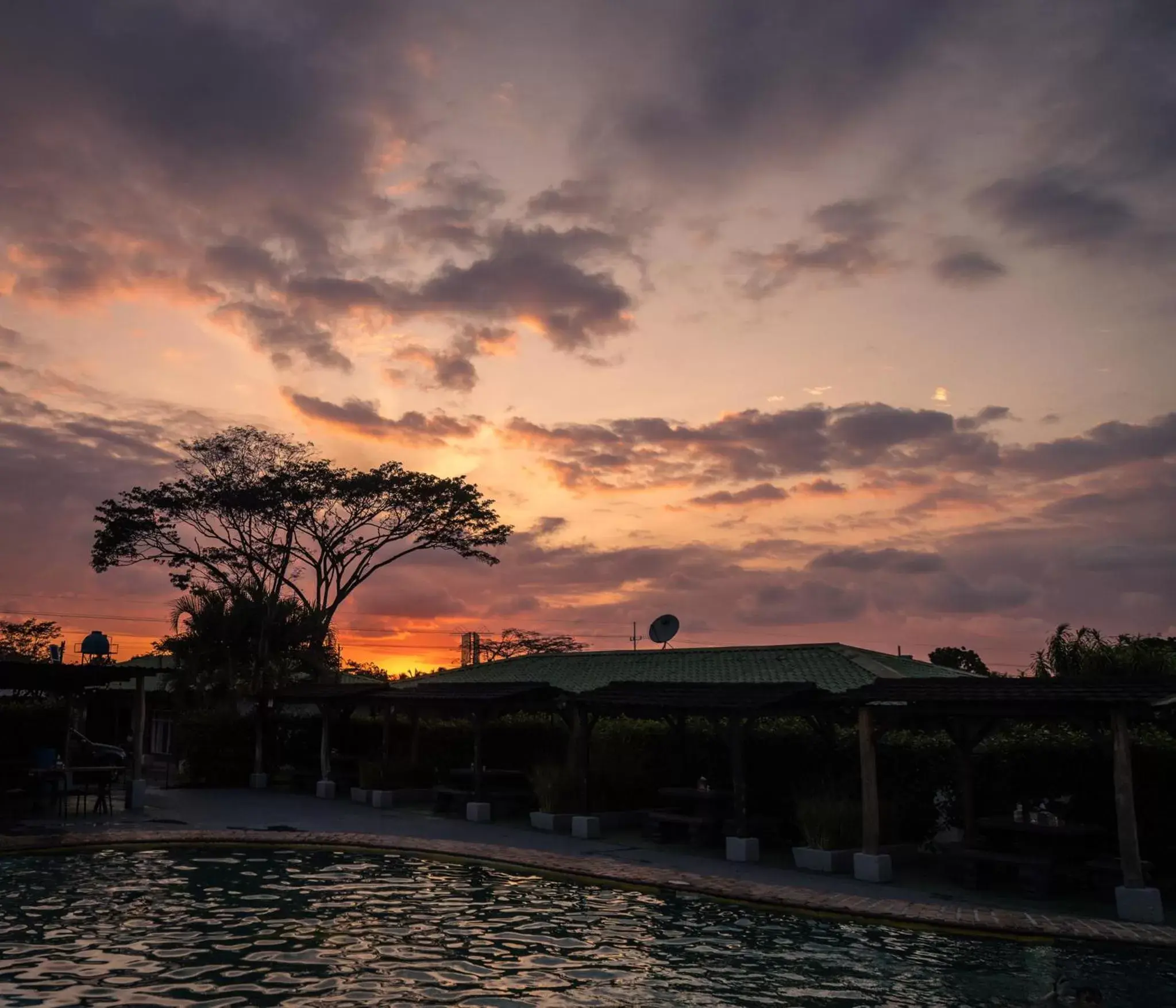 Swimming pool, Sunrise/Sunset in Hotel El Rancho