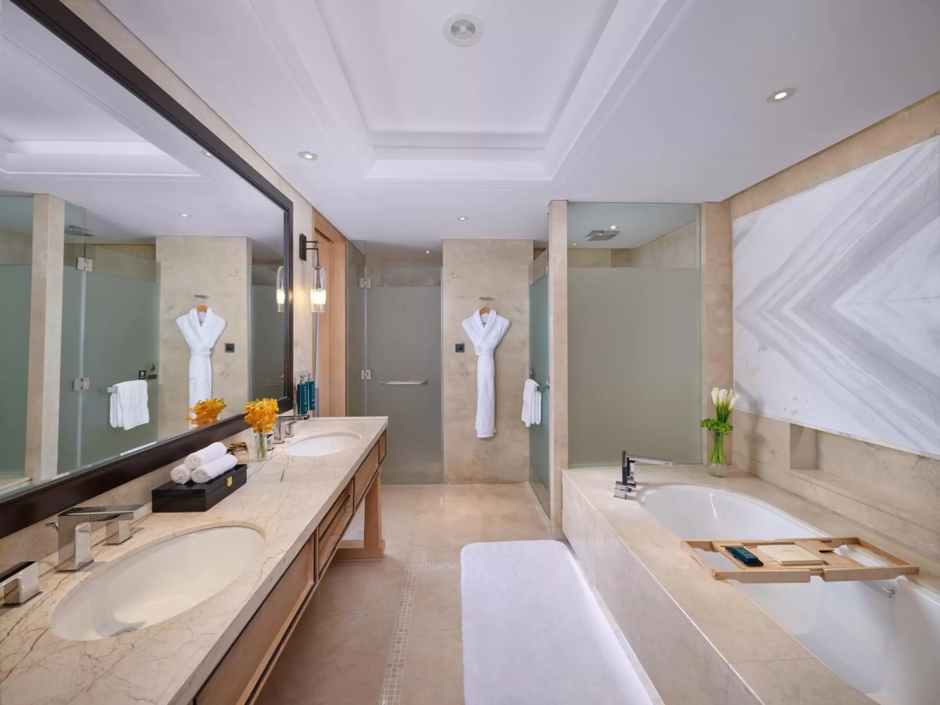 Toilet, Bathroom in Hilton Dali Resort & Spa