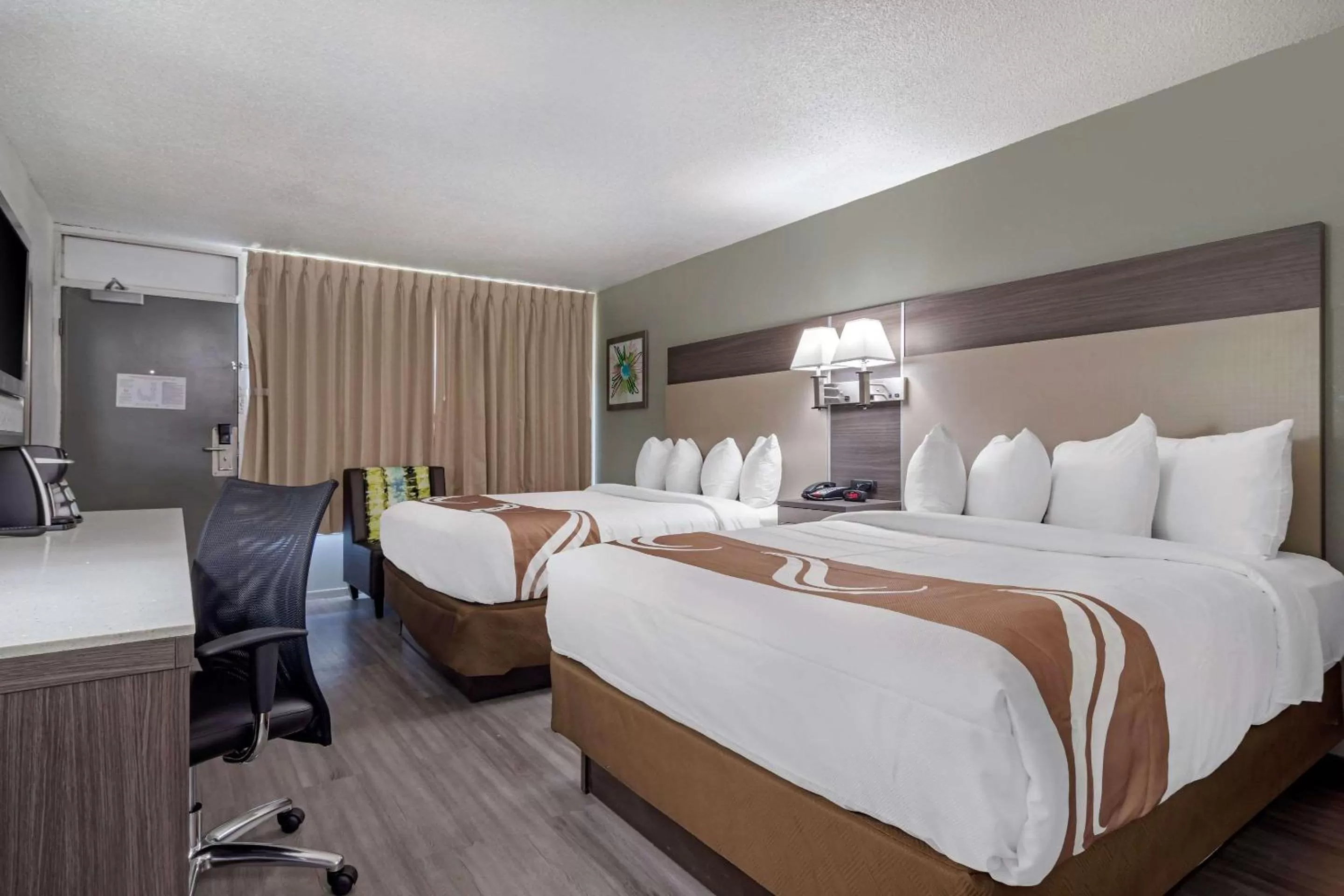 Photo of the whole room in Quality Inn & Suites Cartersville South