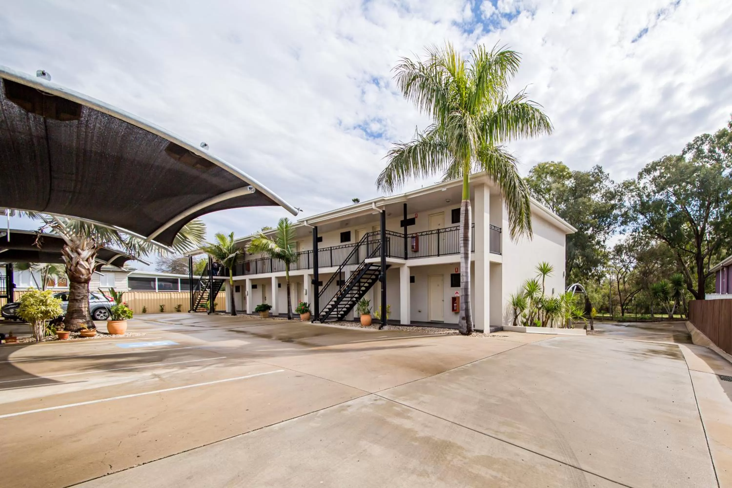 Property building in Dalby Fairway Motor Inn