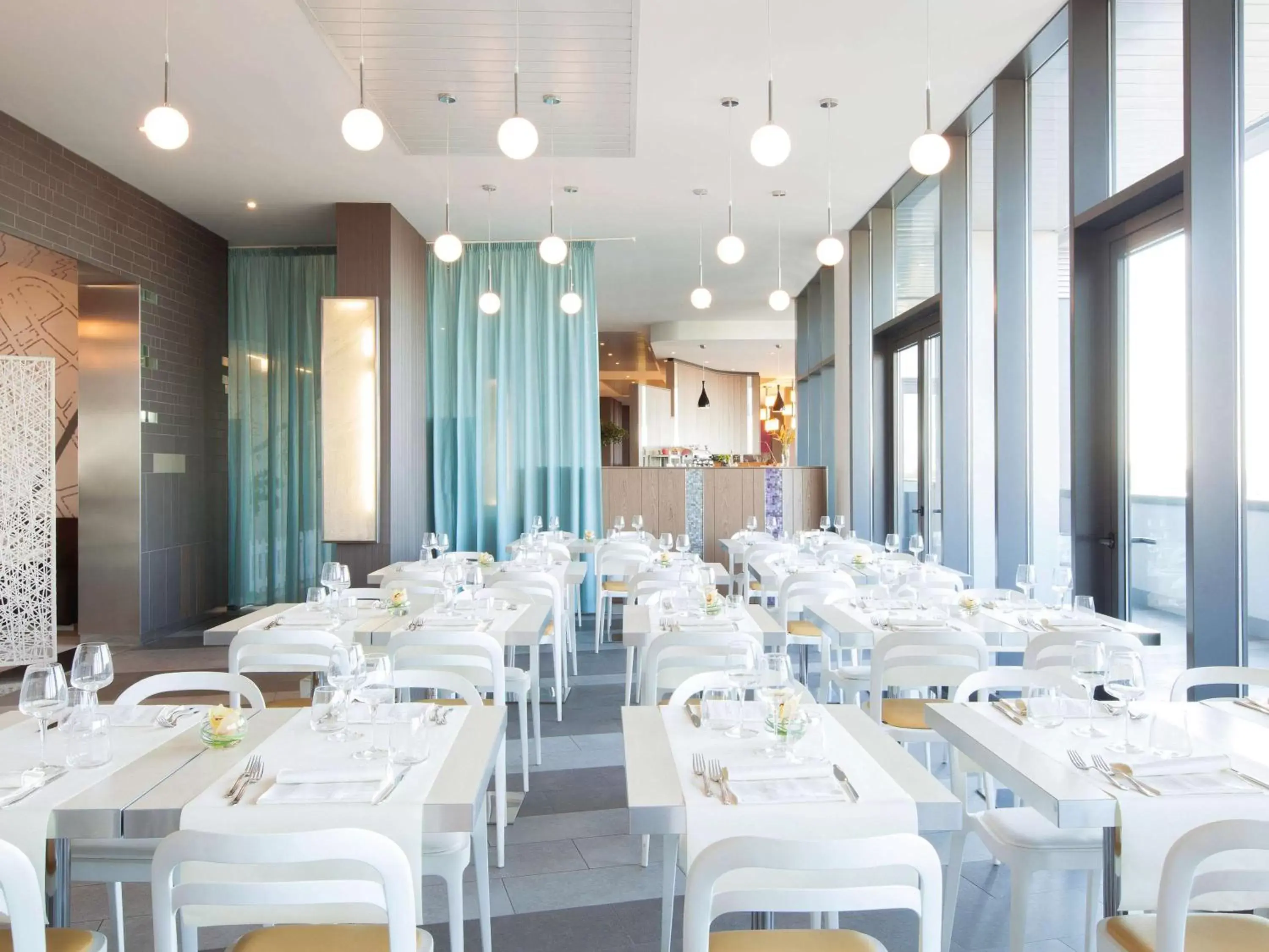 Restaurant/Places to Eat in Ibis Styles Roma Eur