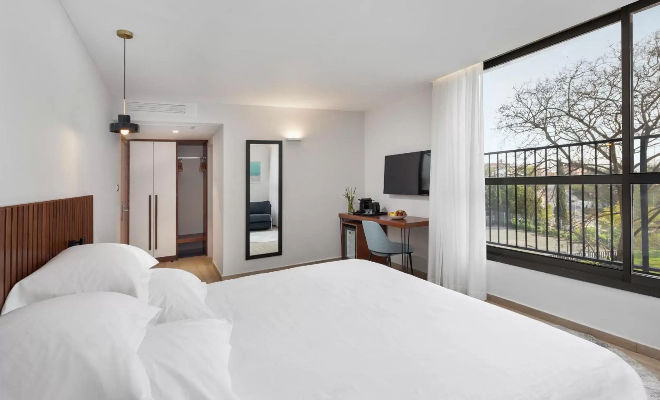 Bedroom, Bed in Hacienda Forest View Hotel