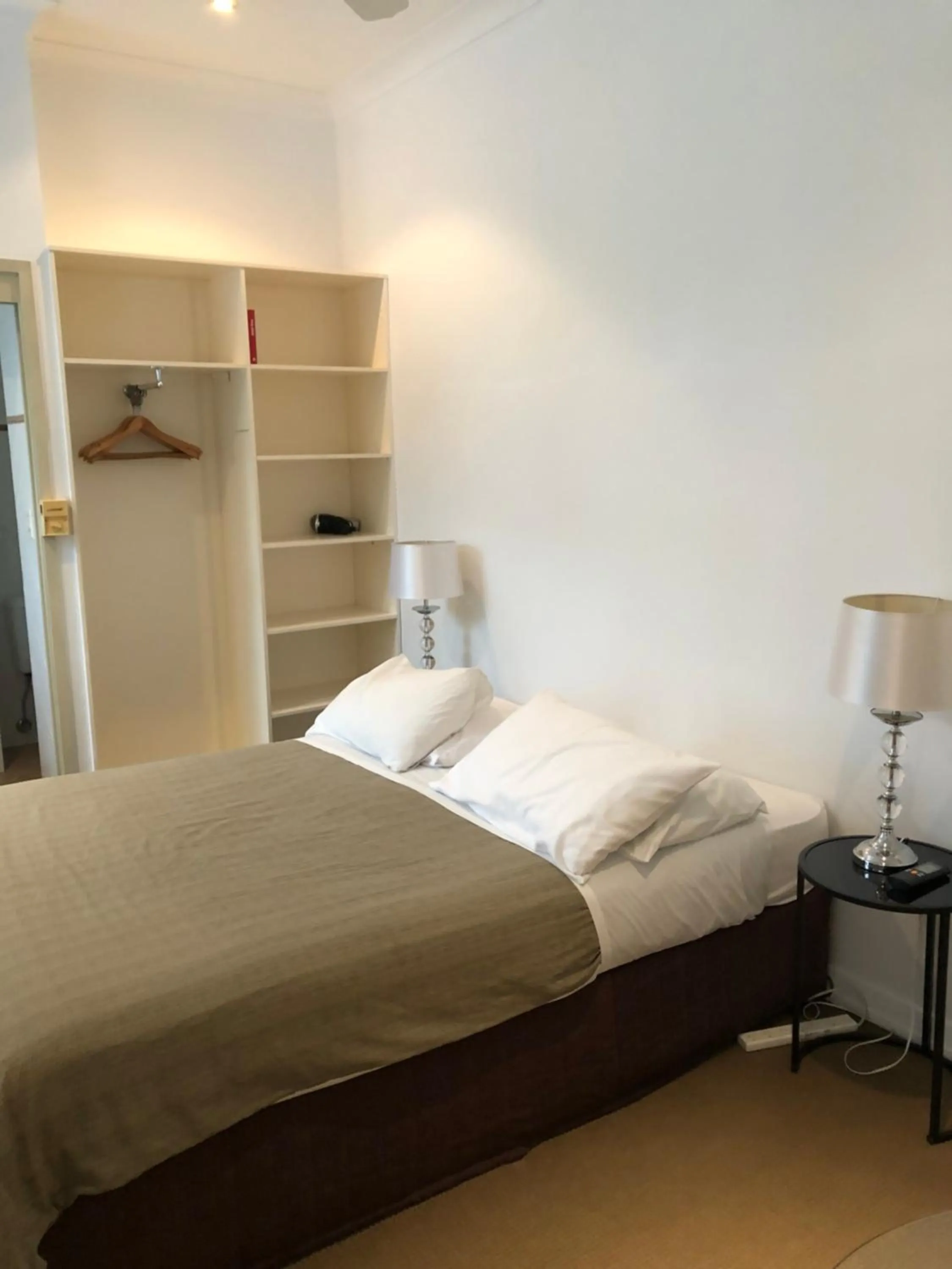 Bedroom, Bed in Hotel 59 Sydney