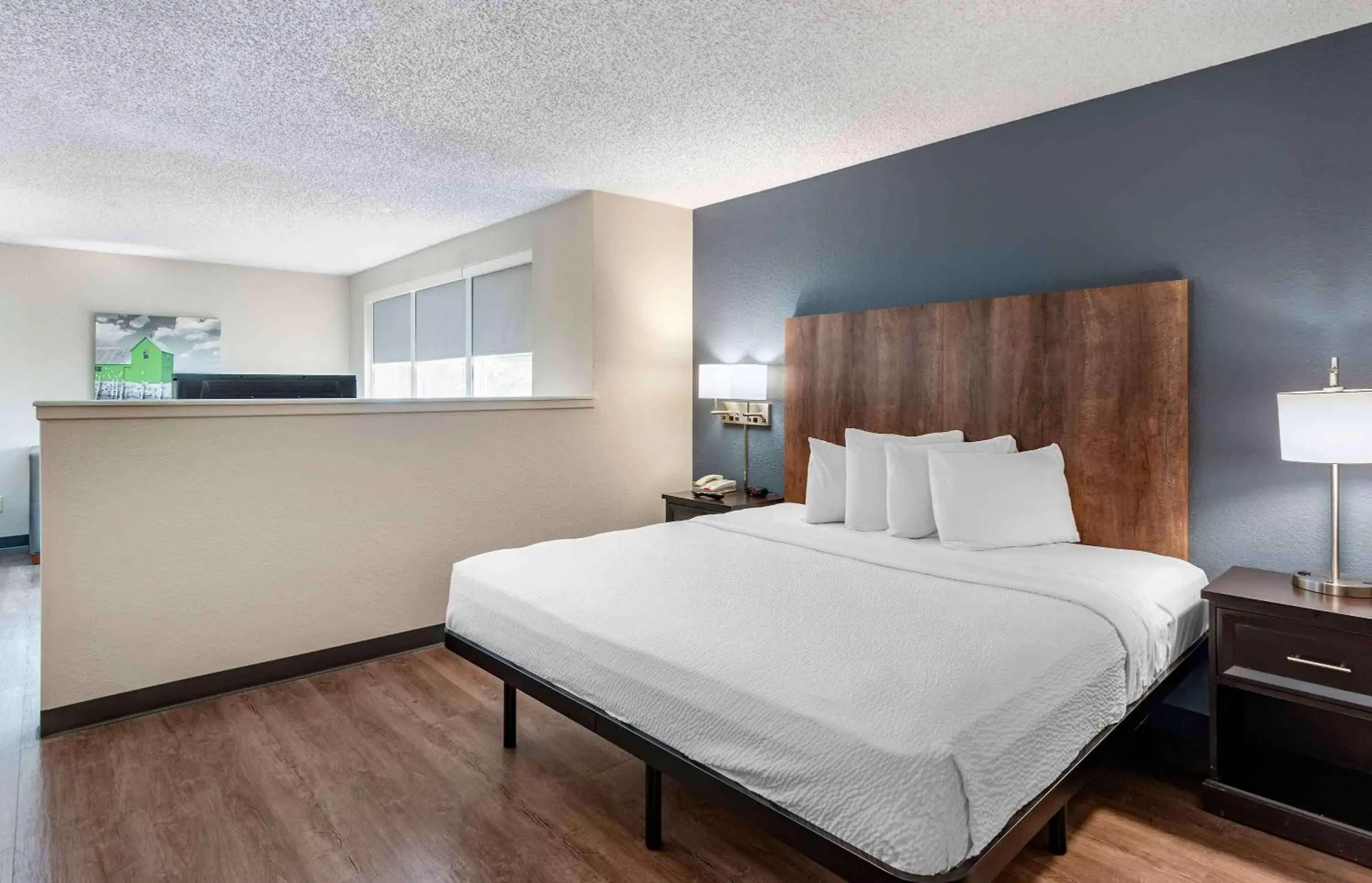 Bedroom, Bed in Extended Stay America Suites - Fort Lauderdale - Plantation