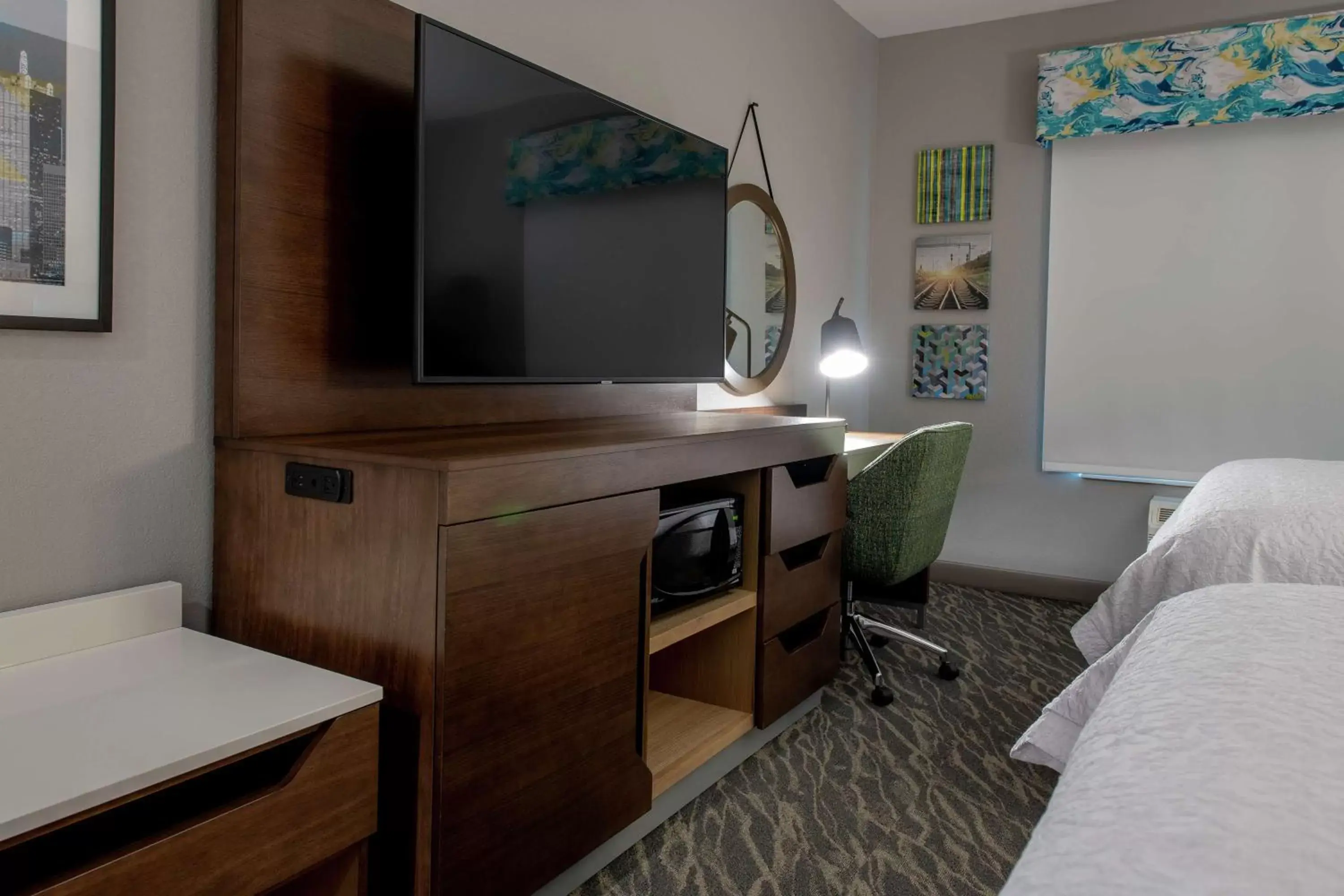 Bed, TV/Entertainment Center in Hampton Inn & Suites Duncanville Dallas, Tx