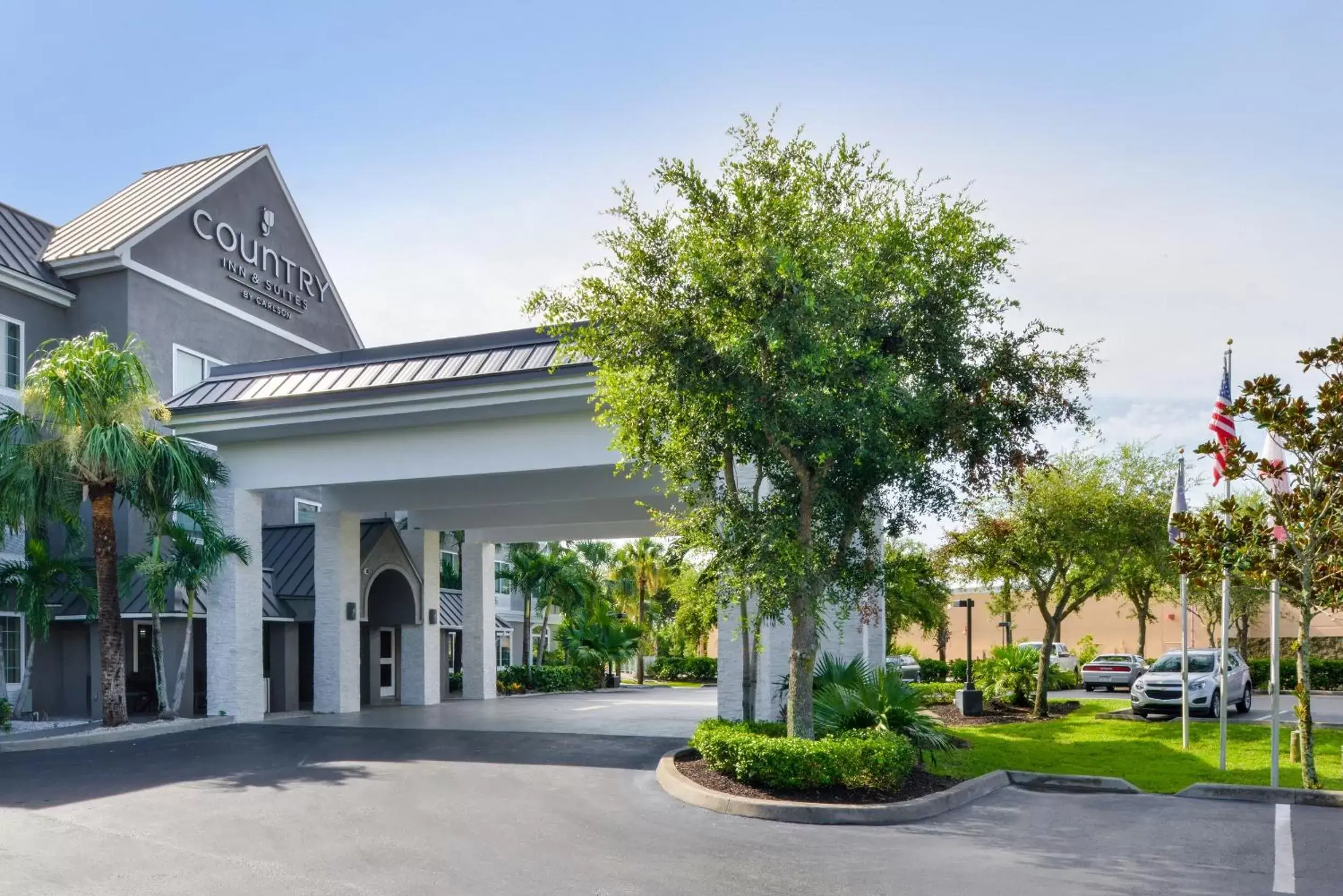 Facade/entrance, Property Building in SureStay Plus Hotel by Best Western Vero Beach