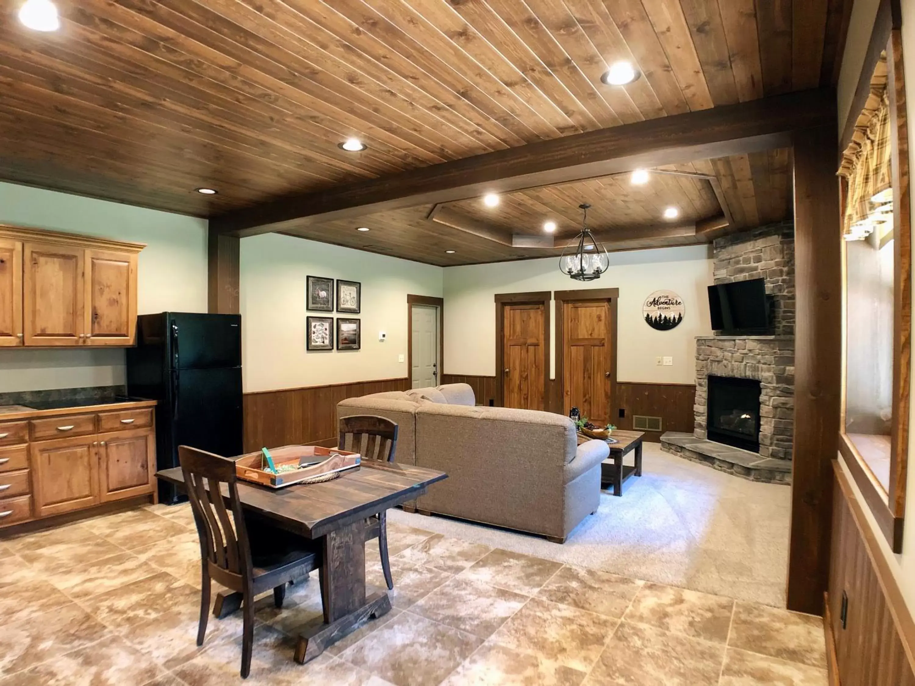 Seating Area in Sojourner's Lodge & Log Cabin Suites