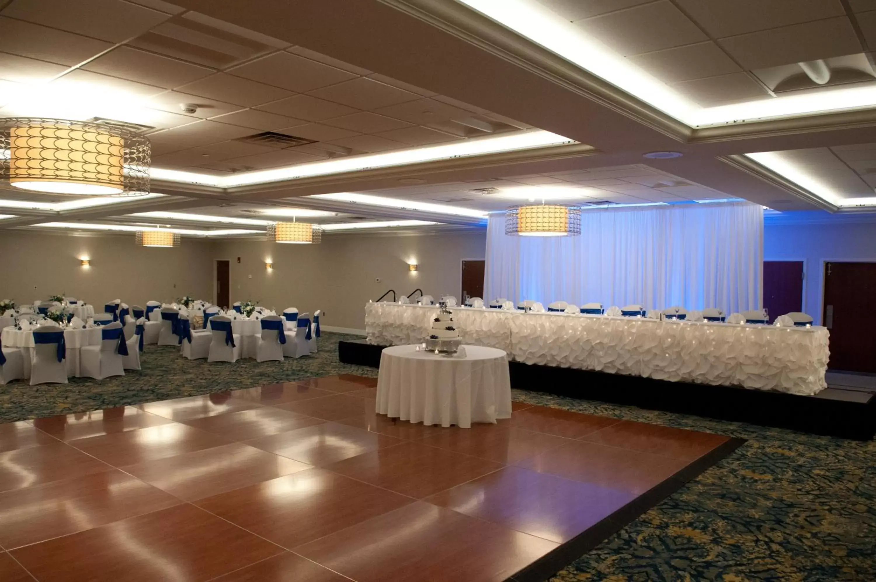 Banquet/Function facilities, Banquet Facilities in Crowne Plaza Hotel and Suites Pittsburgh South, an IHG Hotel