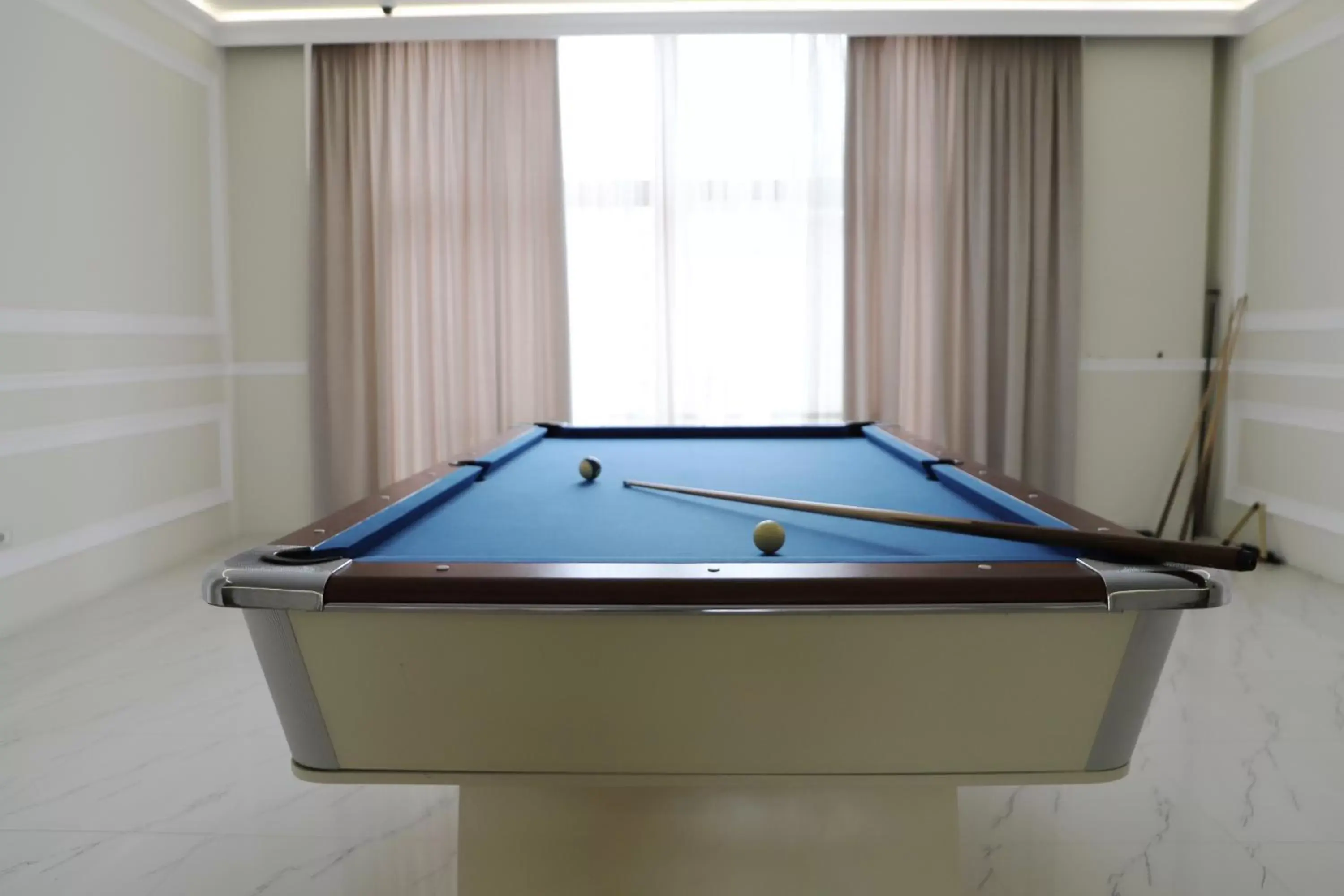 Property building, Billiards in Hotel Colombo