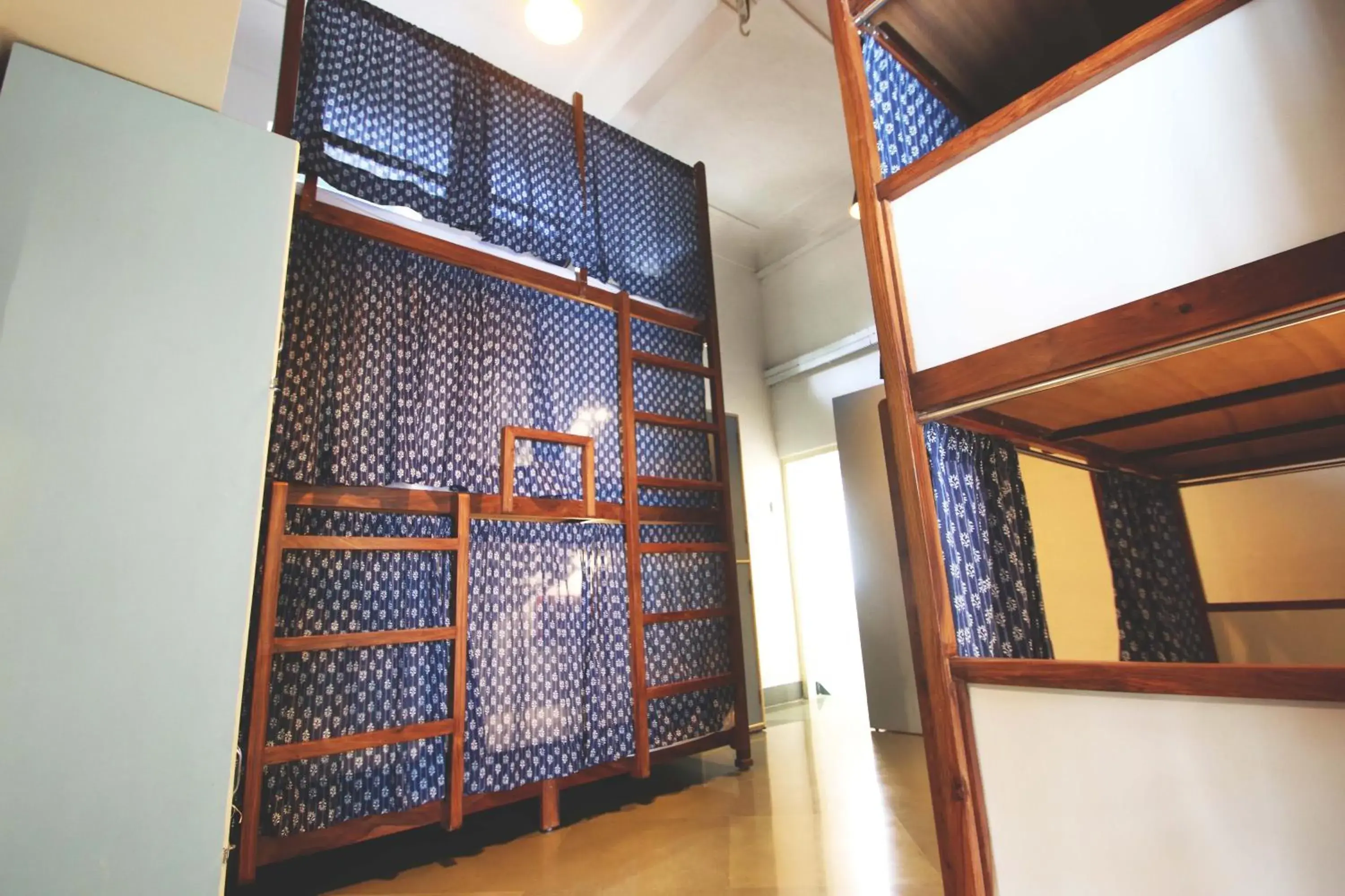 bunk bed in Jaipur Jantar Hostel