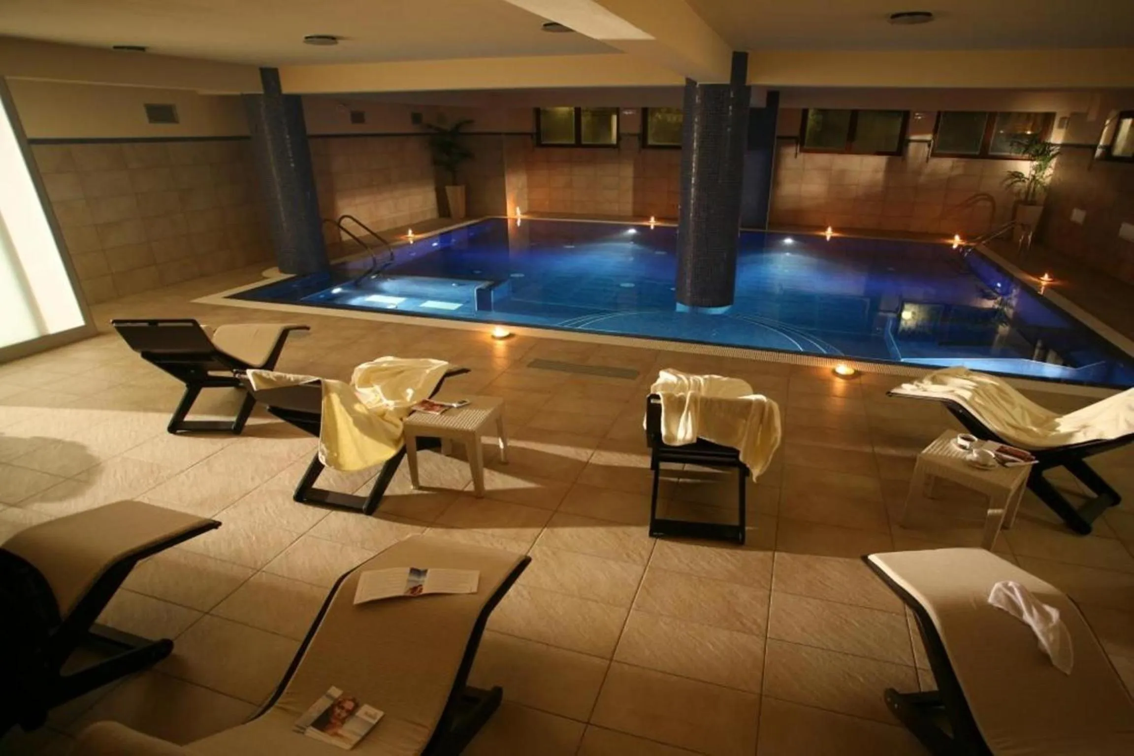 Swimming pool in Hotel Federico II