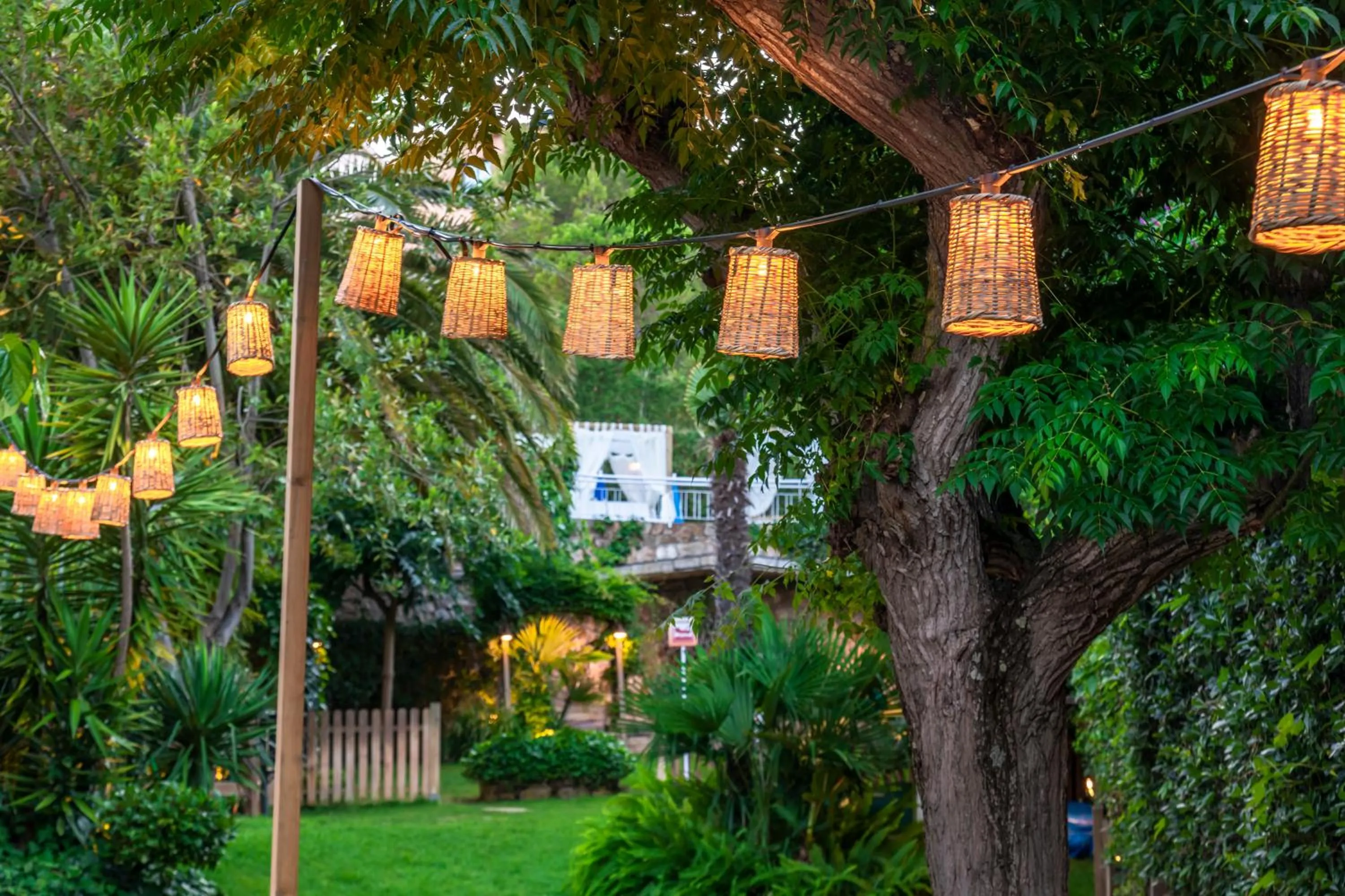 Garden in Hotel GHT Neptuno-Tossa & Venus SPA