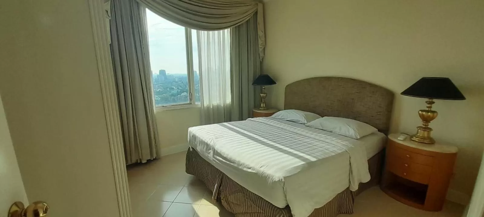 Bed in Batavia Hotel & Serviced Apartments Jakarta