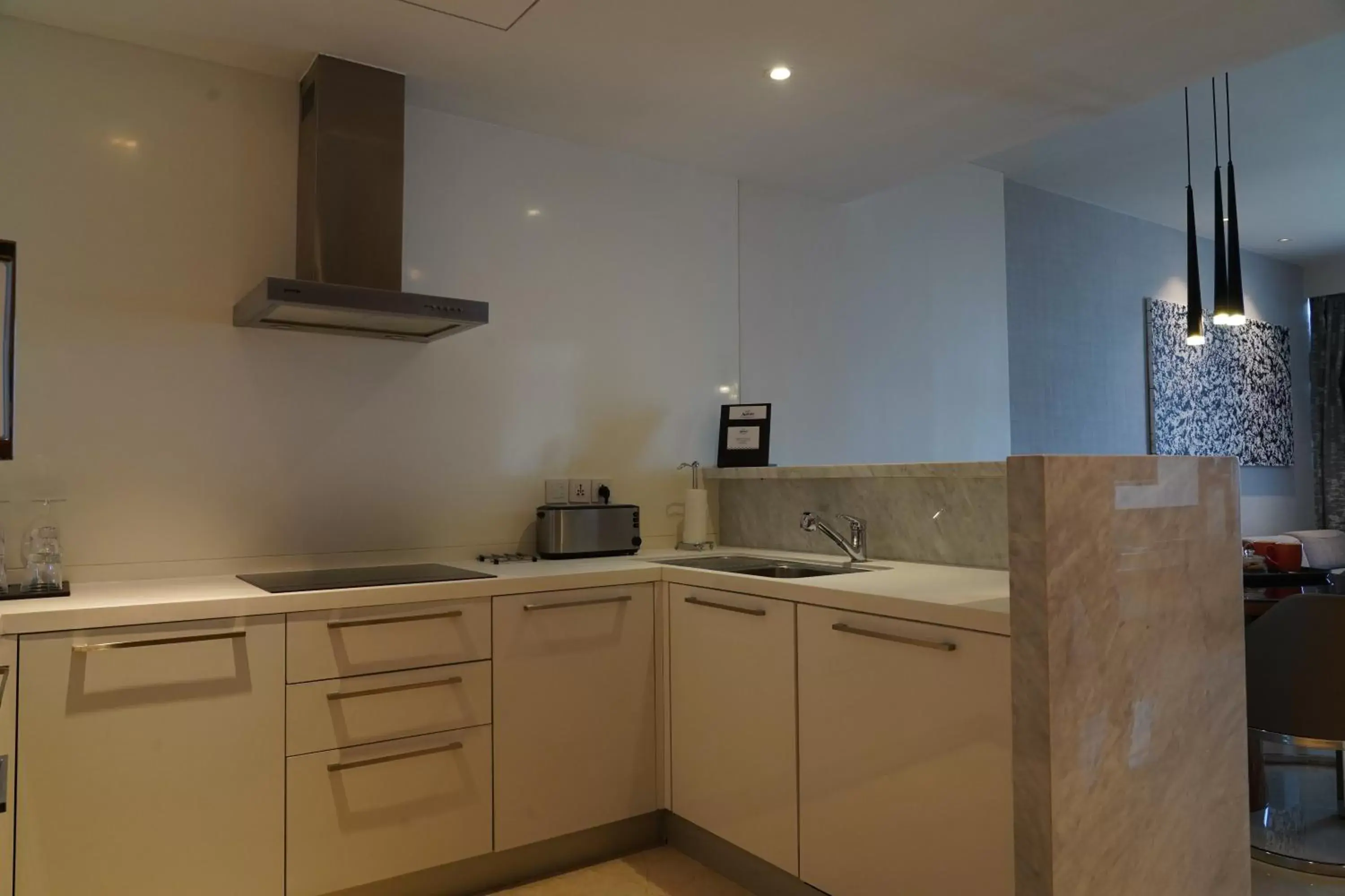 Kitchen or kitchenette, Kitchen/Kitchenette in Marriott Executive Apartments Hyderabad