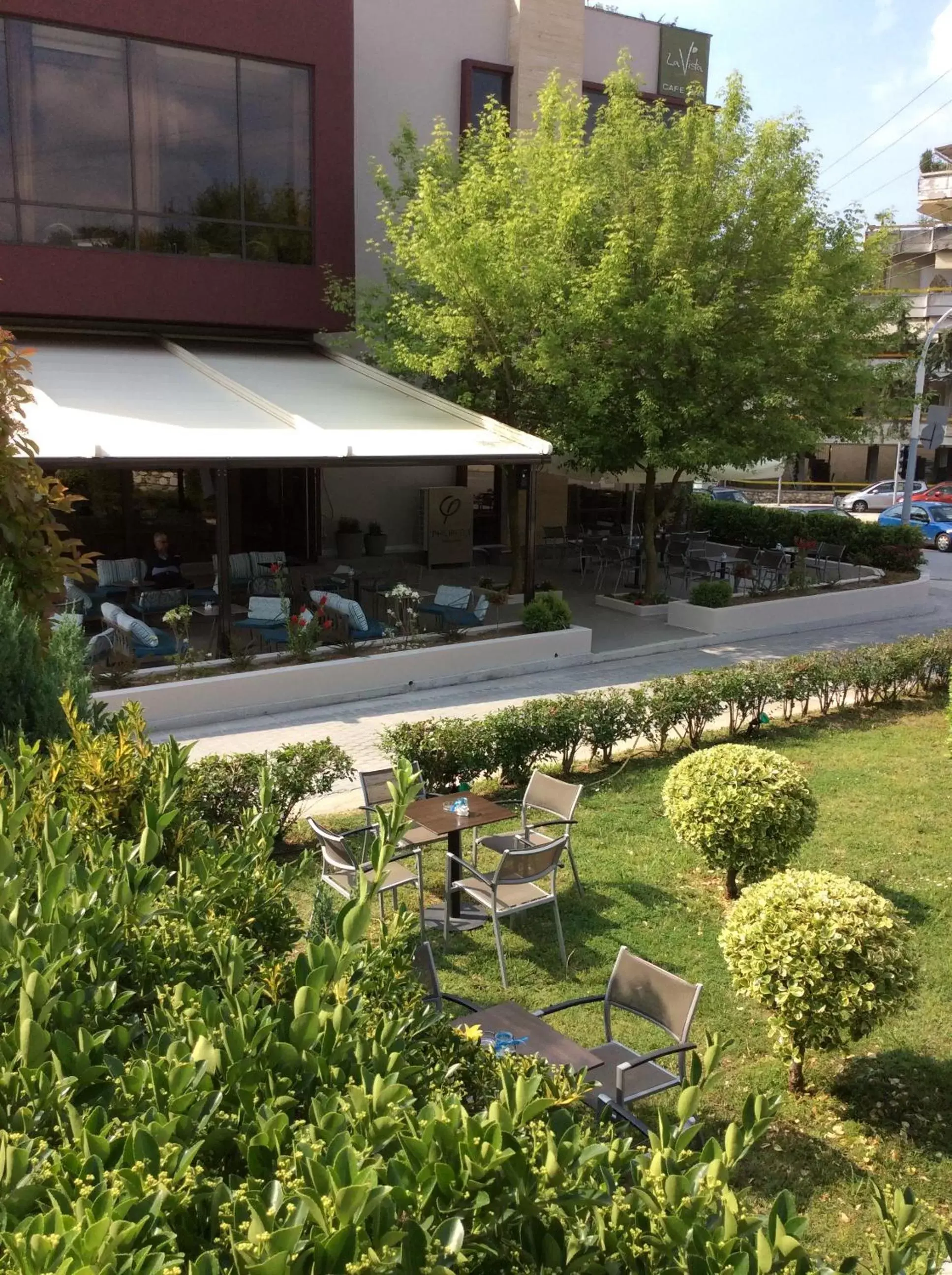 Garden in Philippos Xenia Hotel