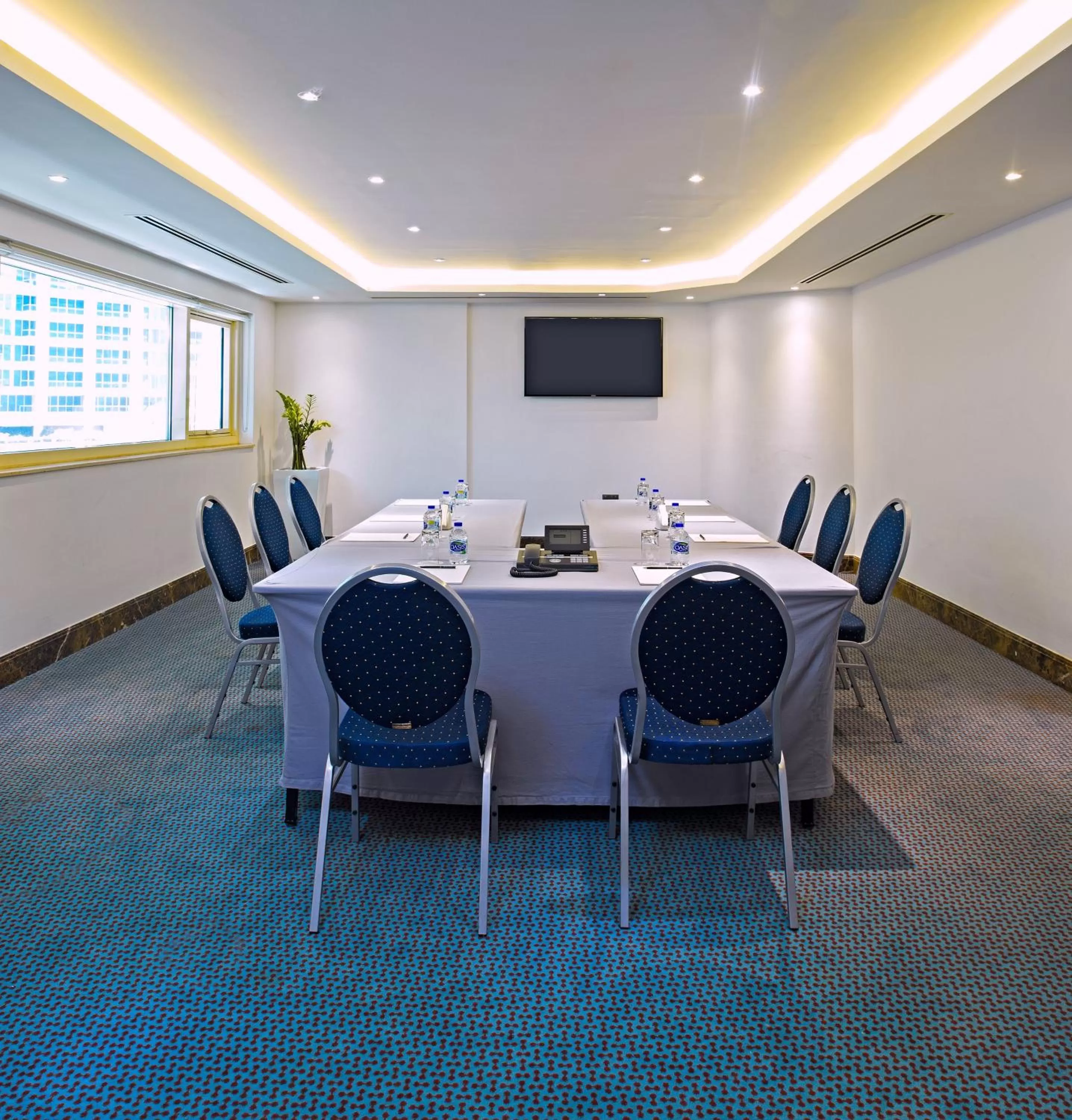 Meeting/conference room in Somewhere Hotel Apartment