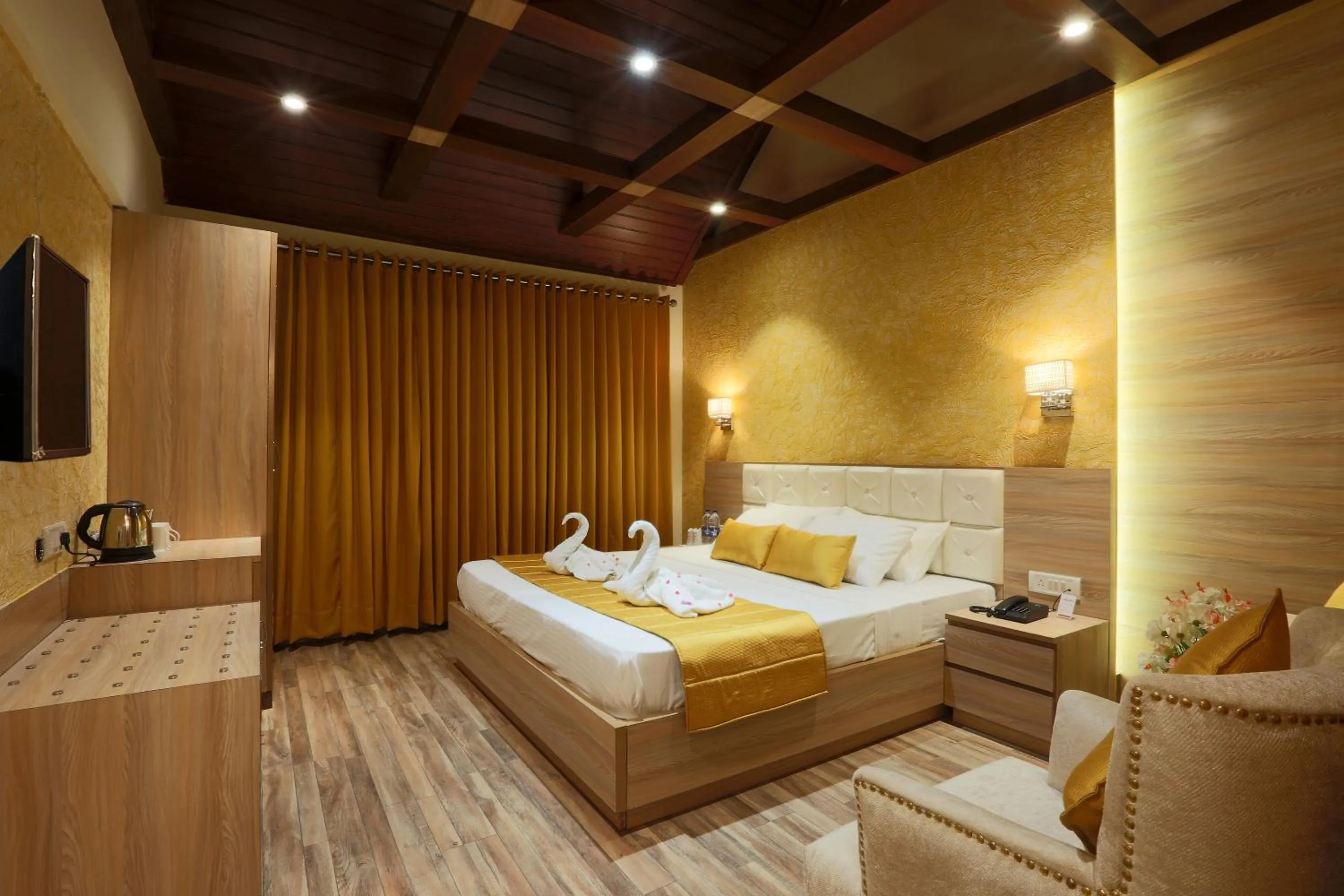 Bedroom, Bed in The Highland Park - A Truly River side Resort