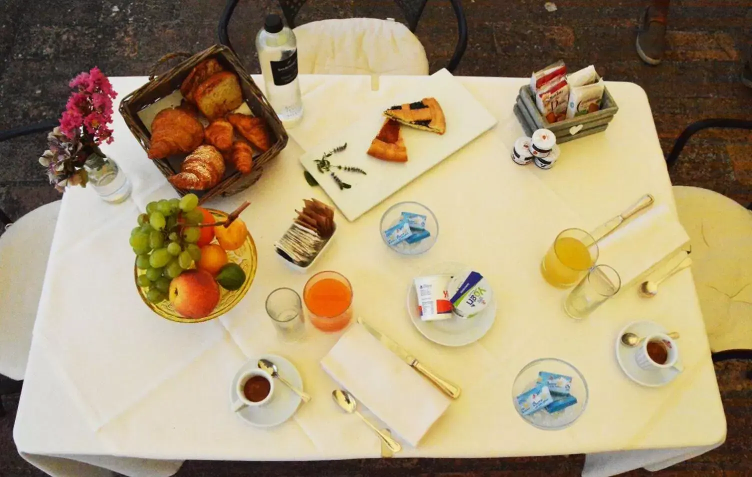 Breakfast in Hotel Bramante
