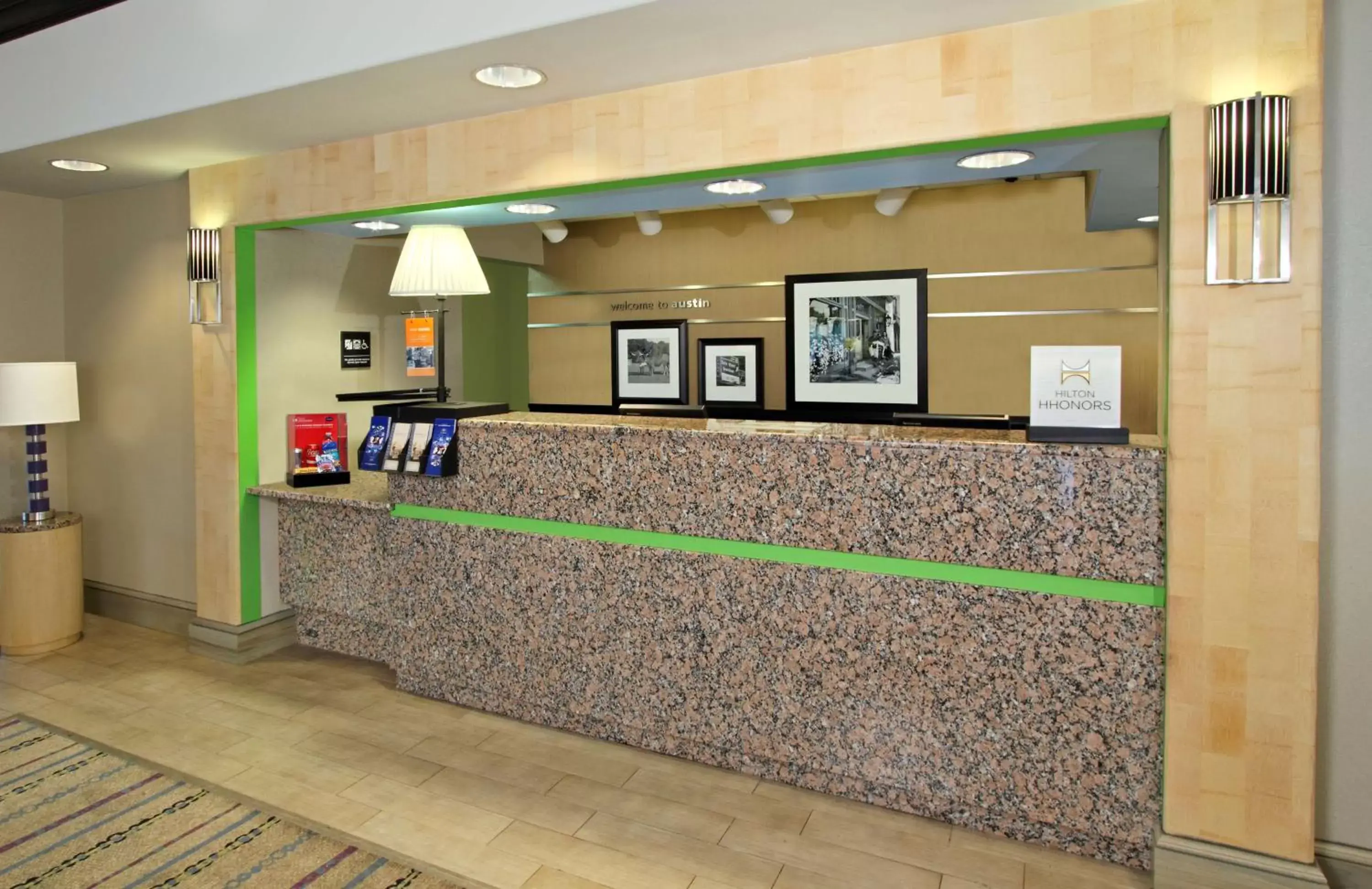 Lobby or reception in Hampton by Hilton Austin South - I-35 & Ben White Lobby or reception in Hampton by Hilton Austin South - I-35 & Ben White