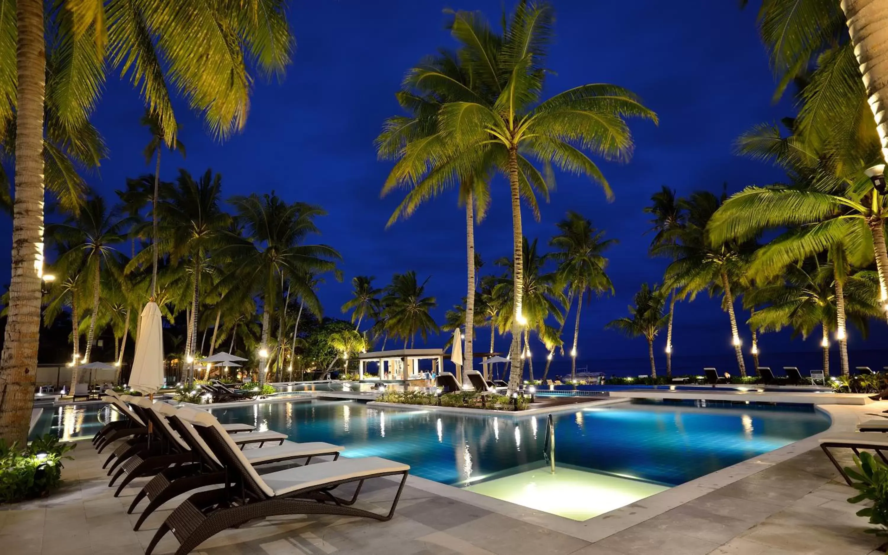 Swimming Pool in Henann Resort Alona Beach