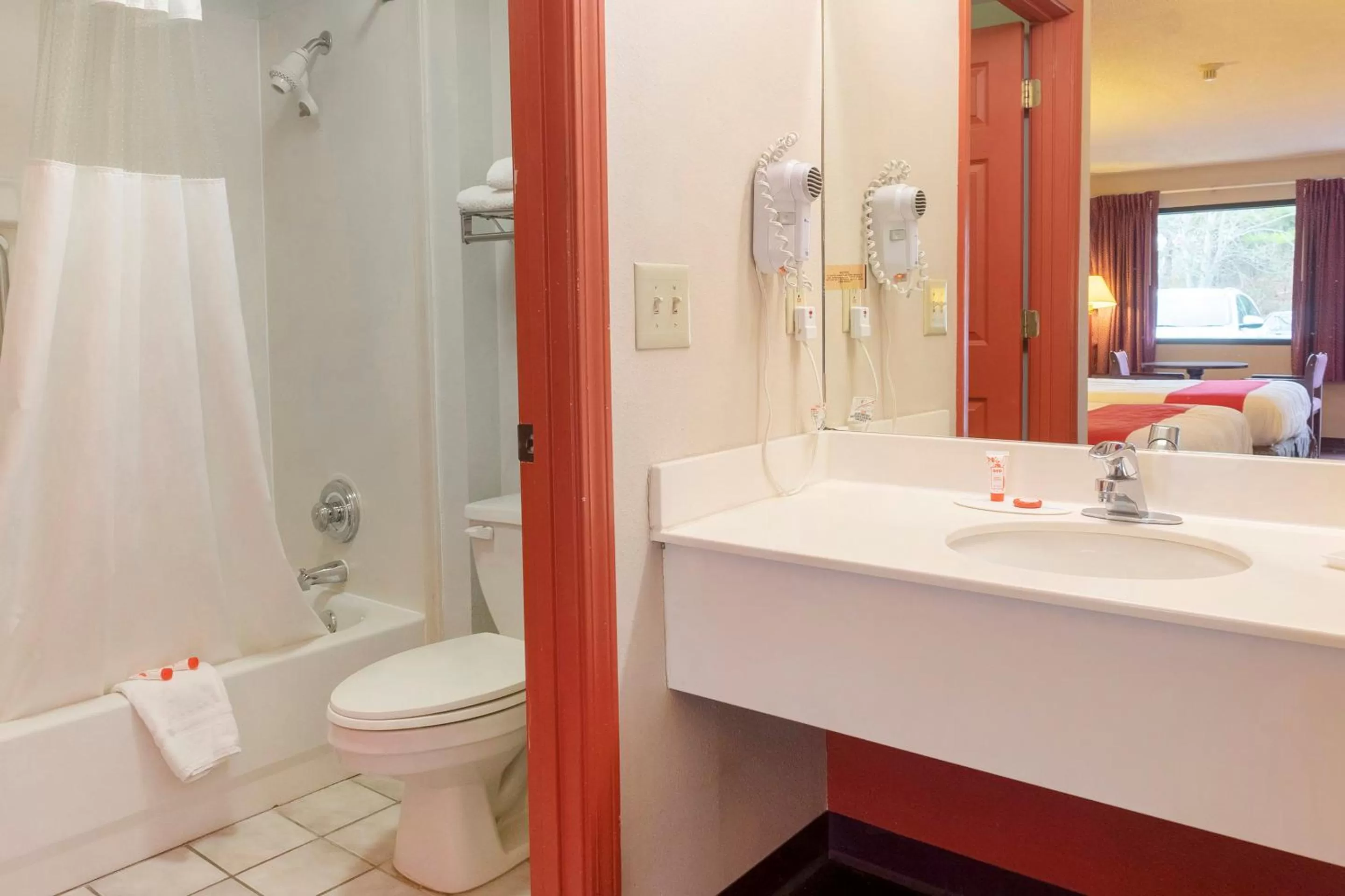 Bathroom in Days Inn by Wyndham Adairsville