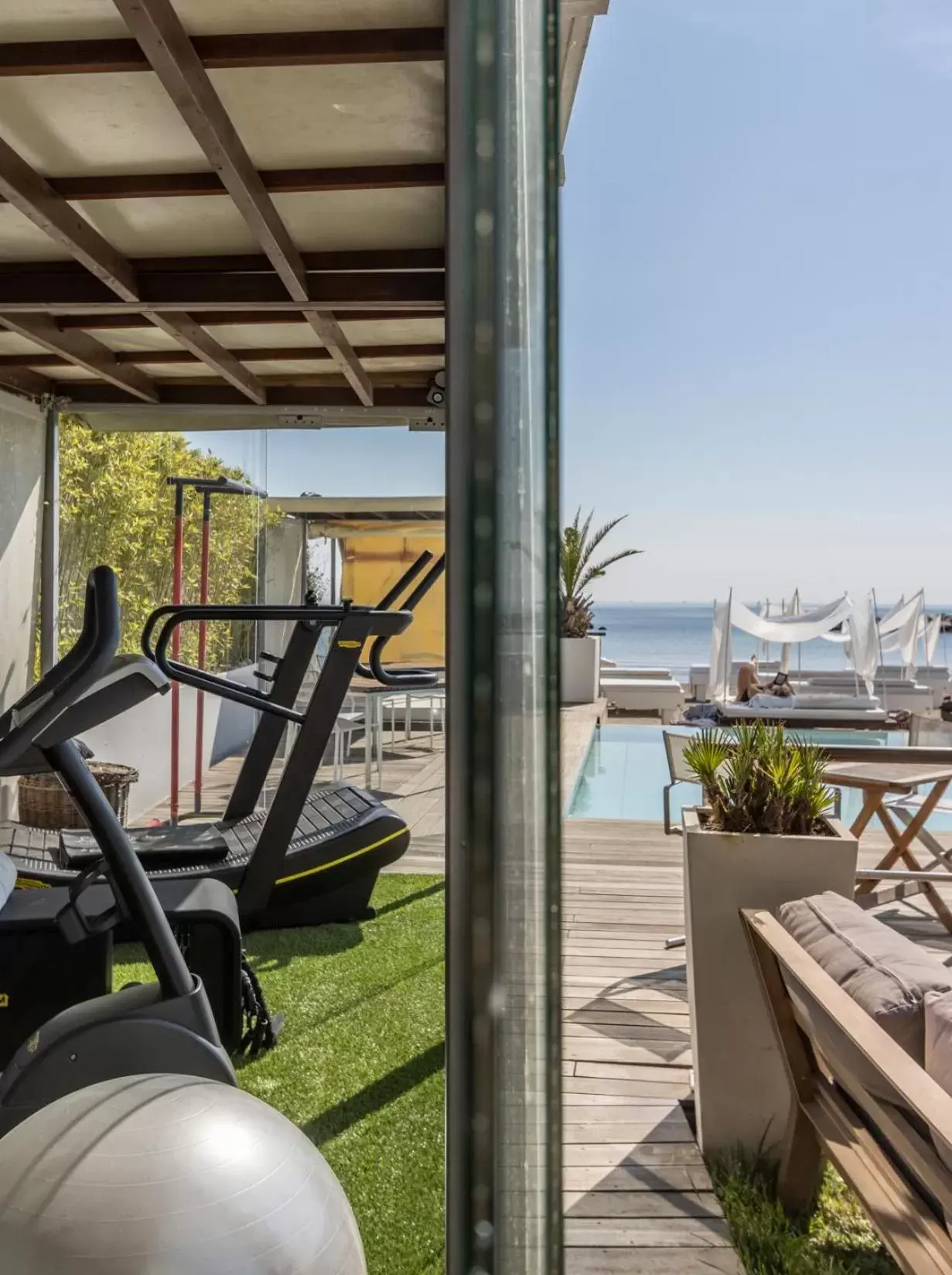 Fitness centre/facilities in Vistamare Suite