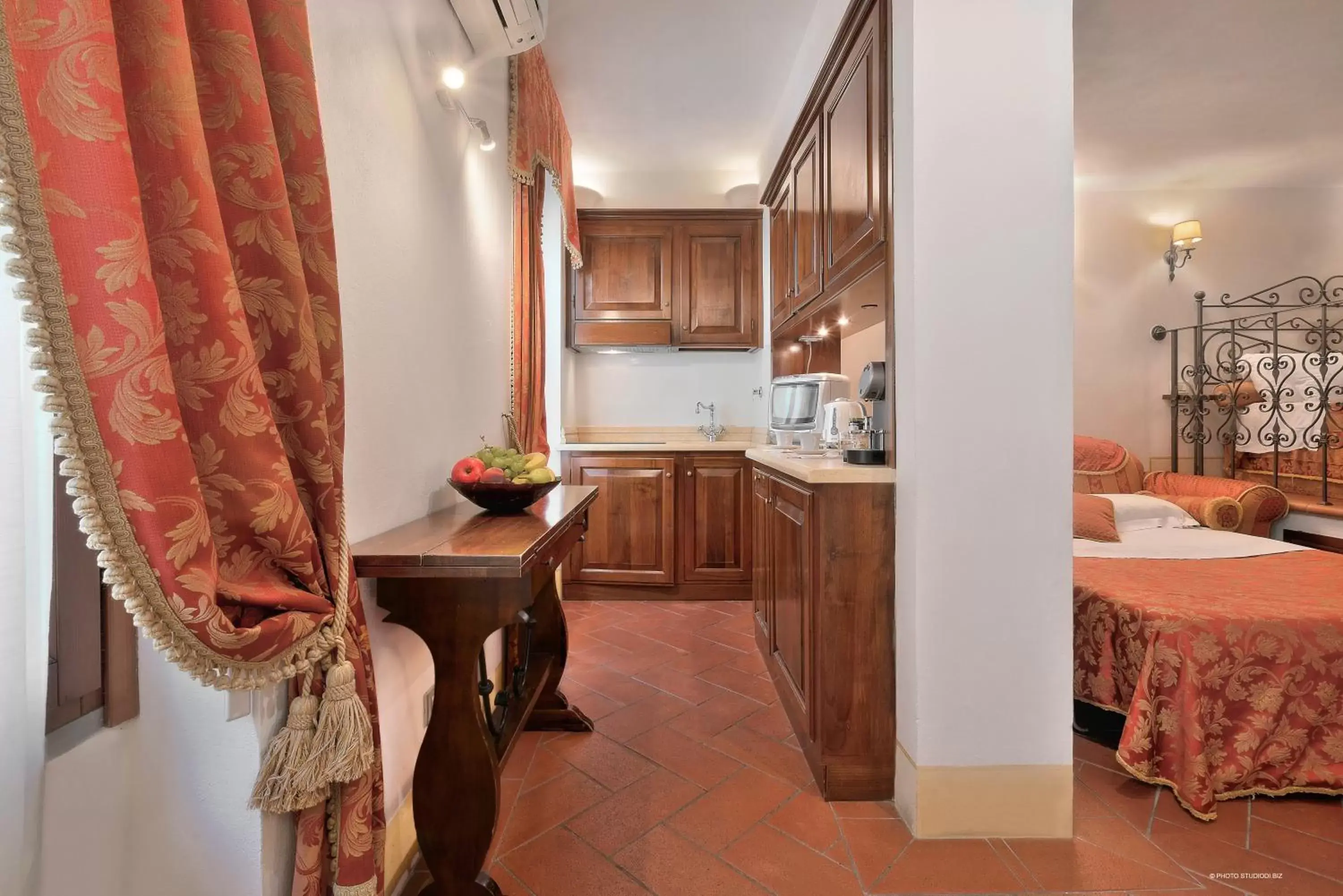 Kitchen or kitchenette, Kitchen/Kitchenette in First of Florence