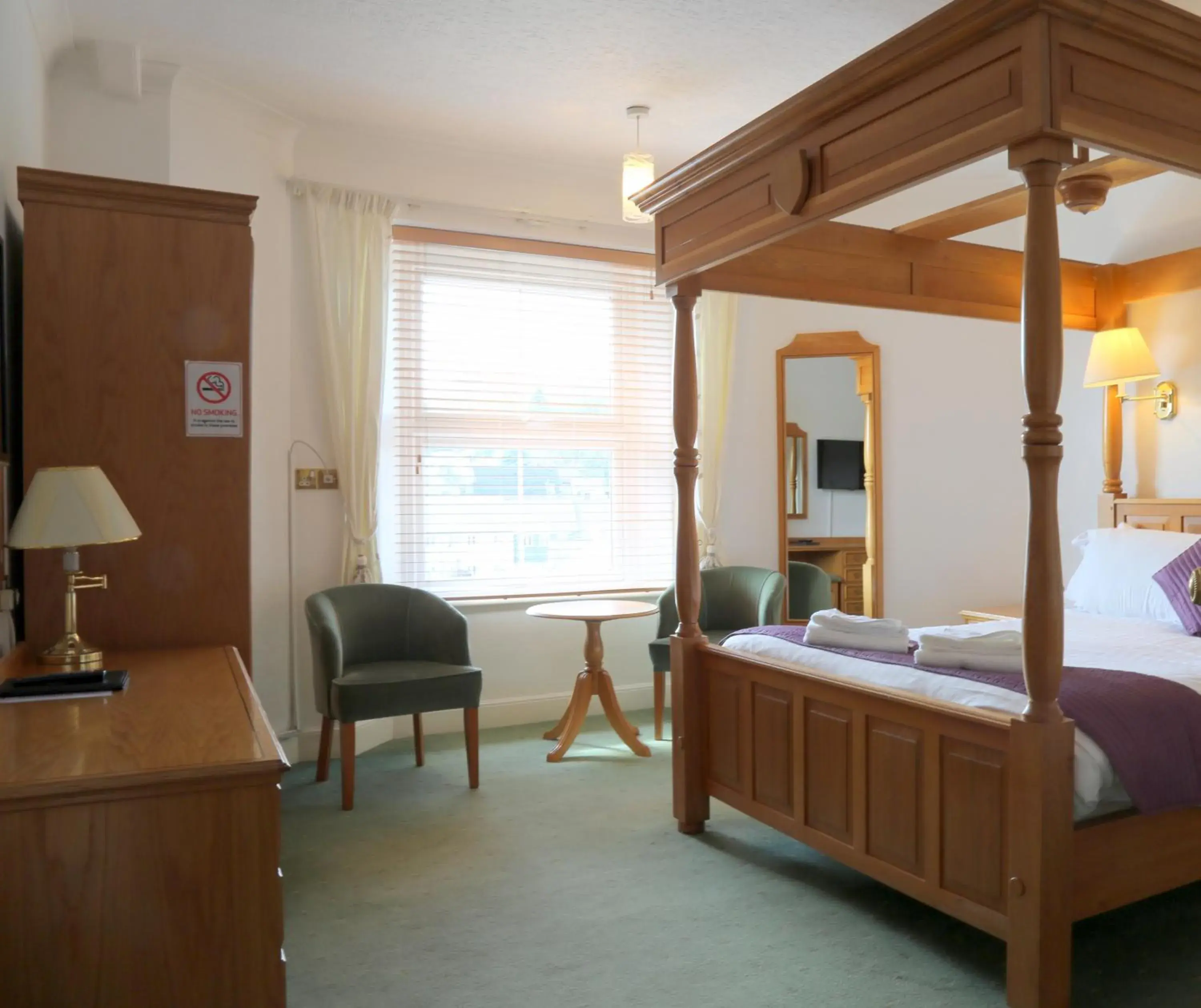 Bedroom in Westberry Hotel