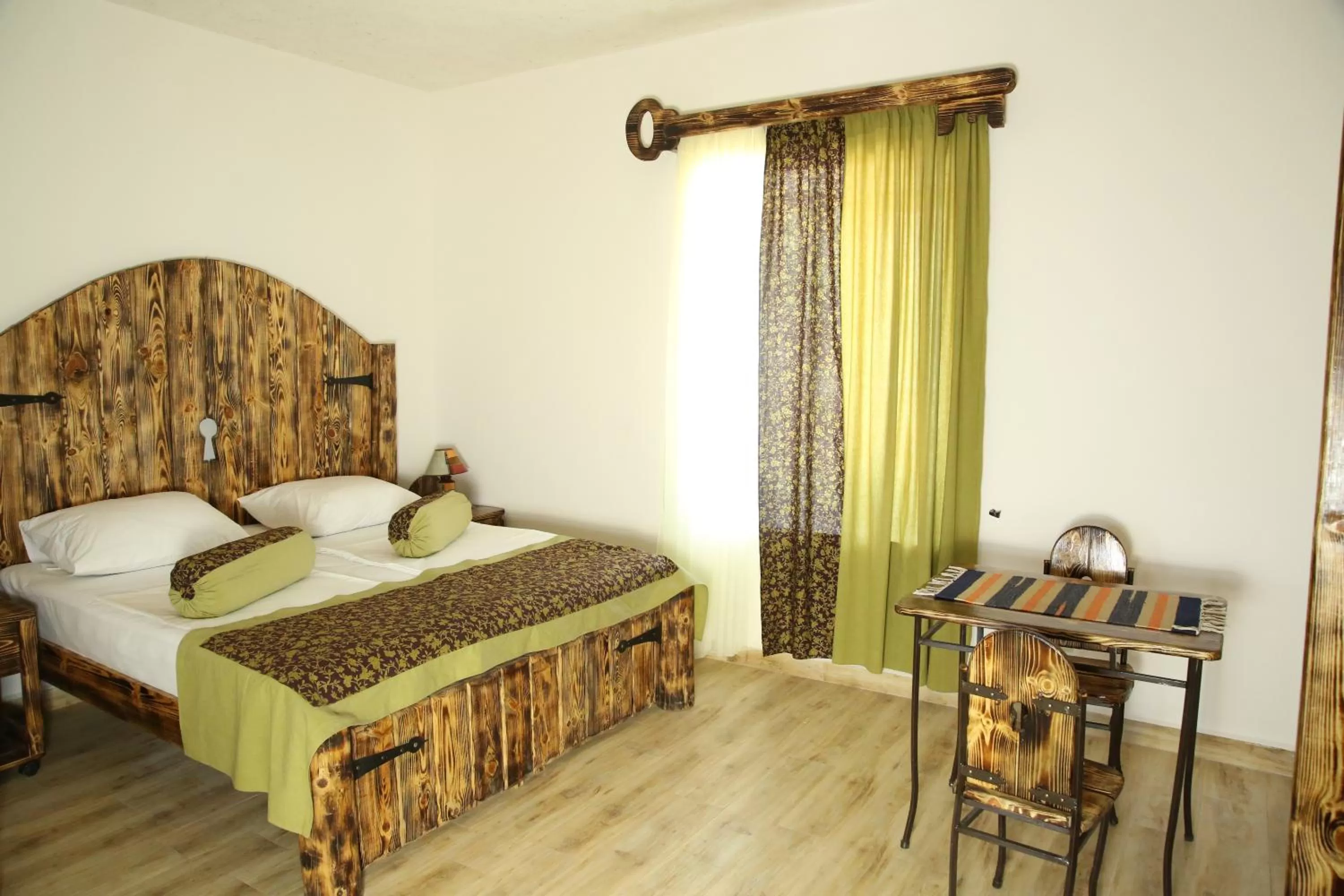 Photo of the whole room, Bed in Machanents Art Hotel