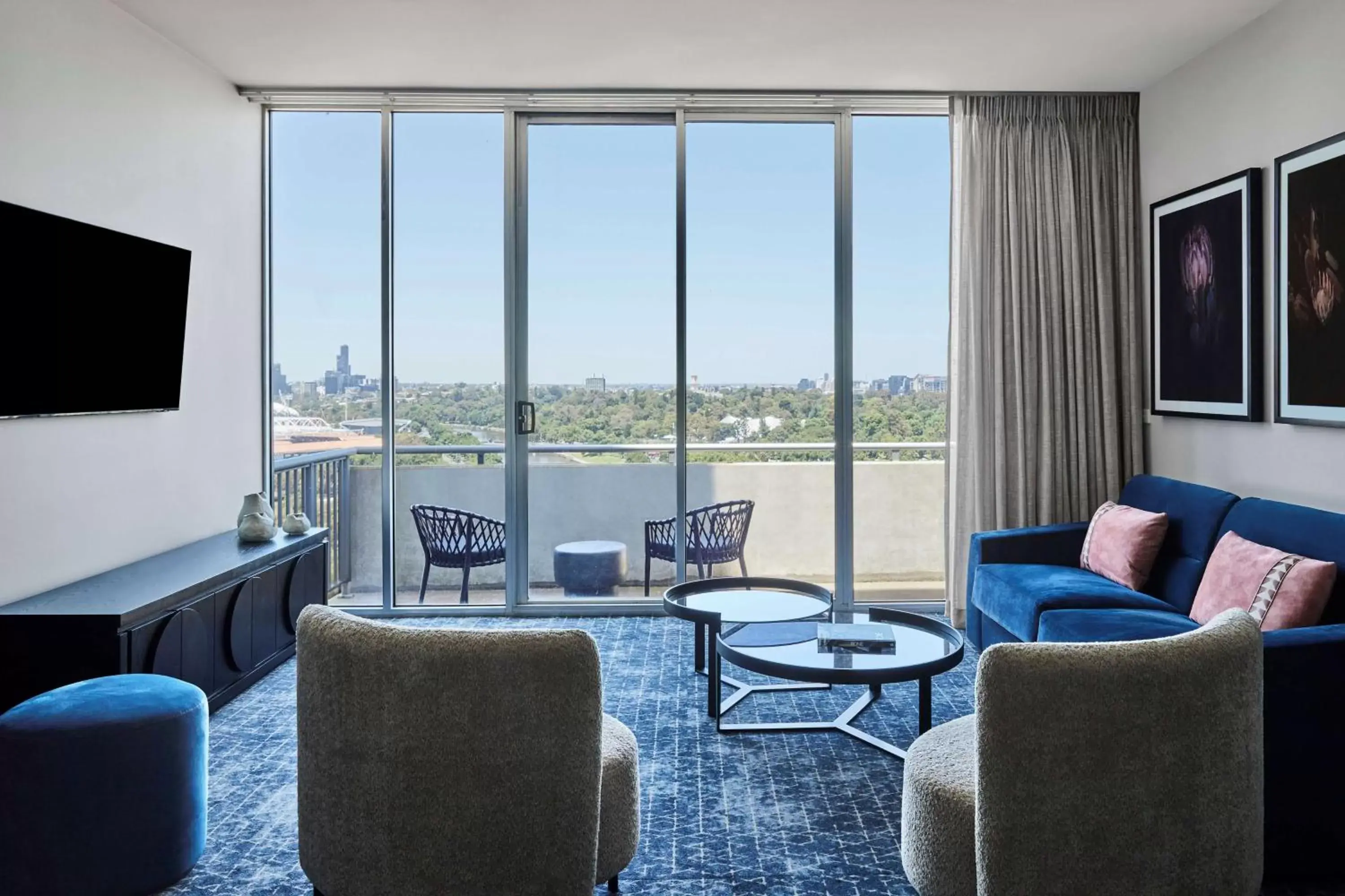 TV and multimedia, Seating Area in Adina Apartment Hotel Melbourne Flinders Street