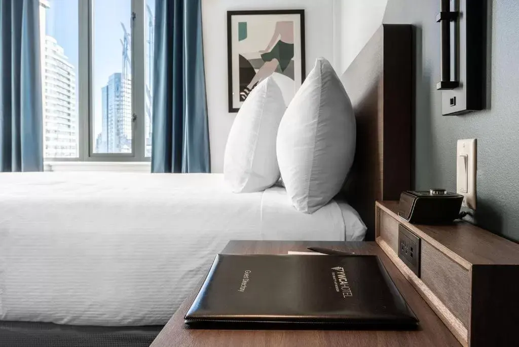 Bed in YWCA Hotel Vancouver Bed in YWCA Hotel Vancouver