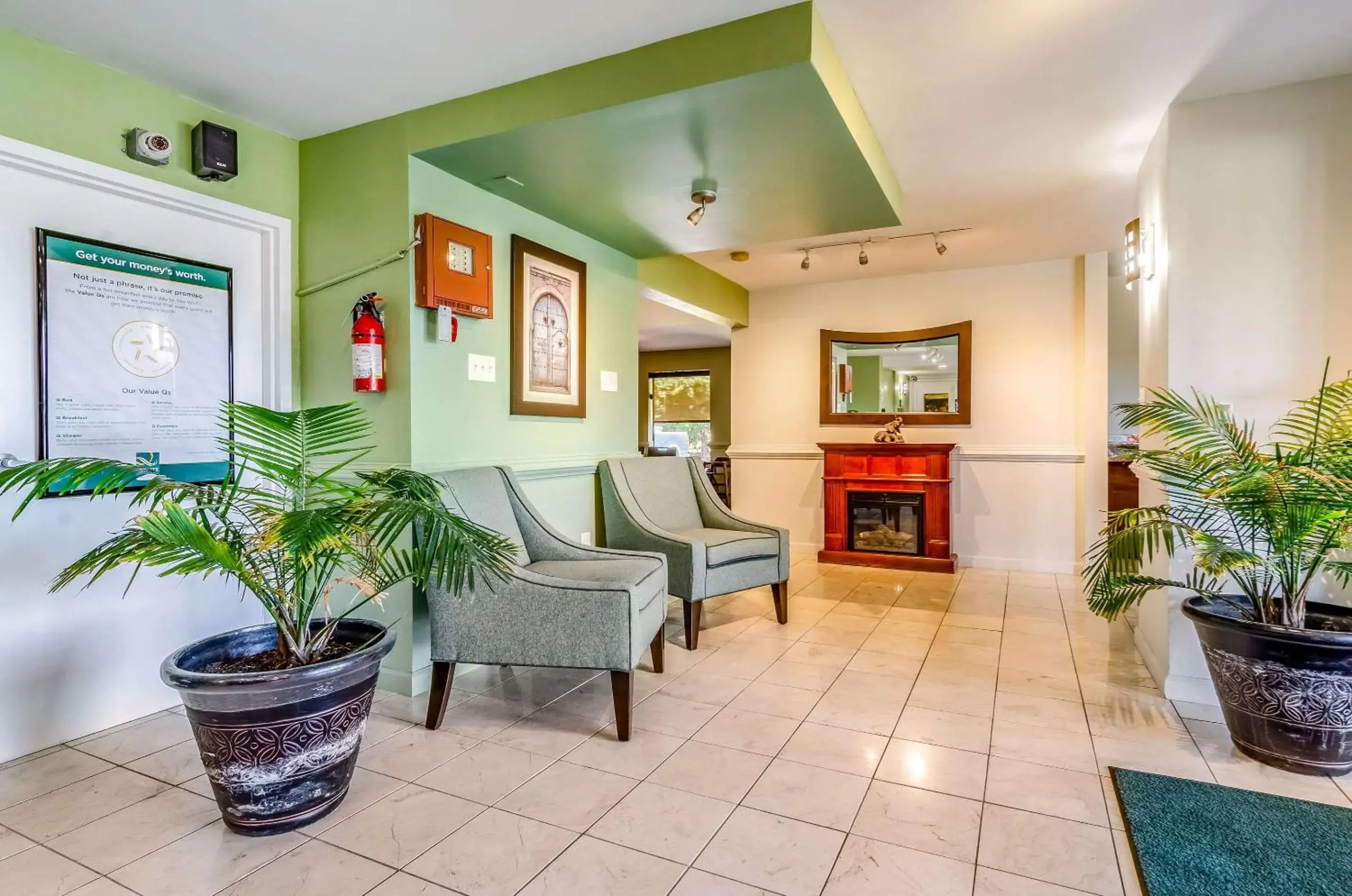 Lobby or reception in Quality Inn & Suites Creedmor - Butner Lobby or reception in Quality Inn & Suites Creedmor - Butner