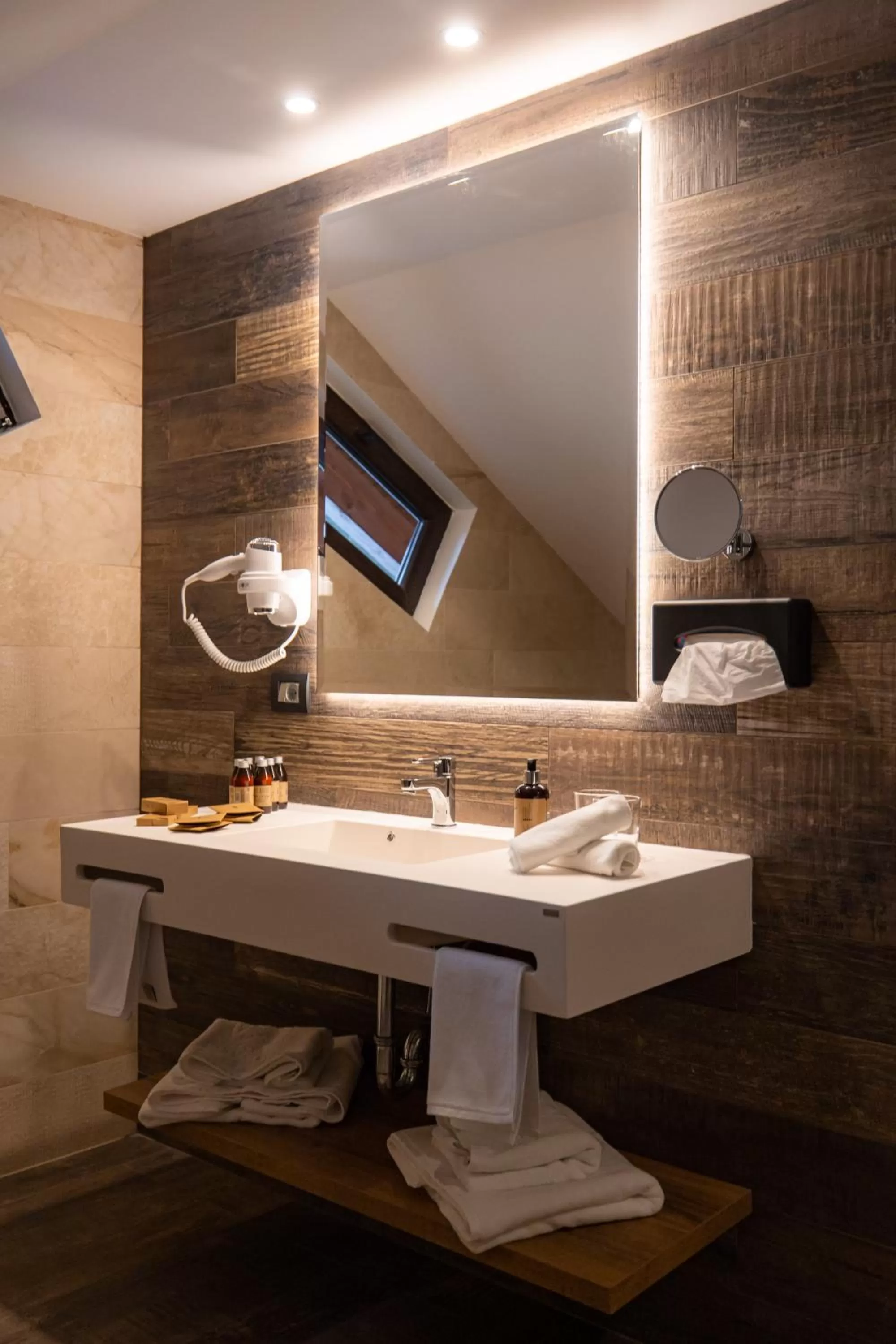 Bathroom in Hotel Belmont