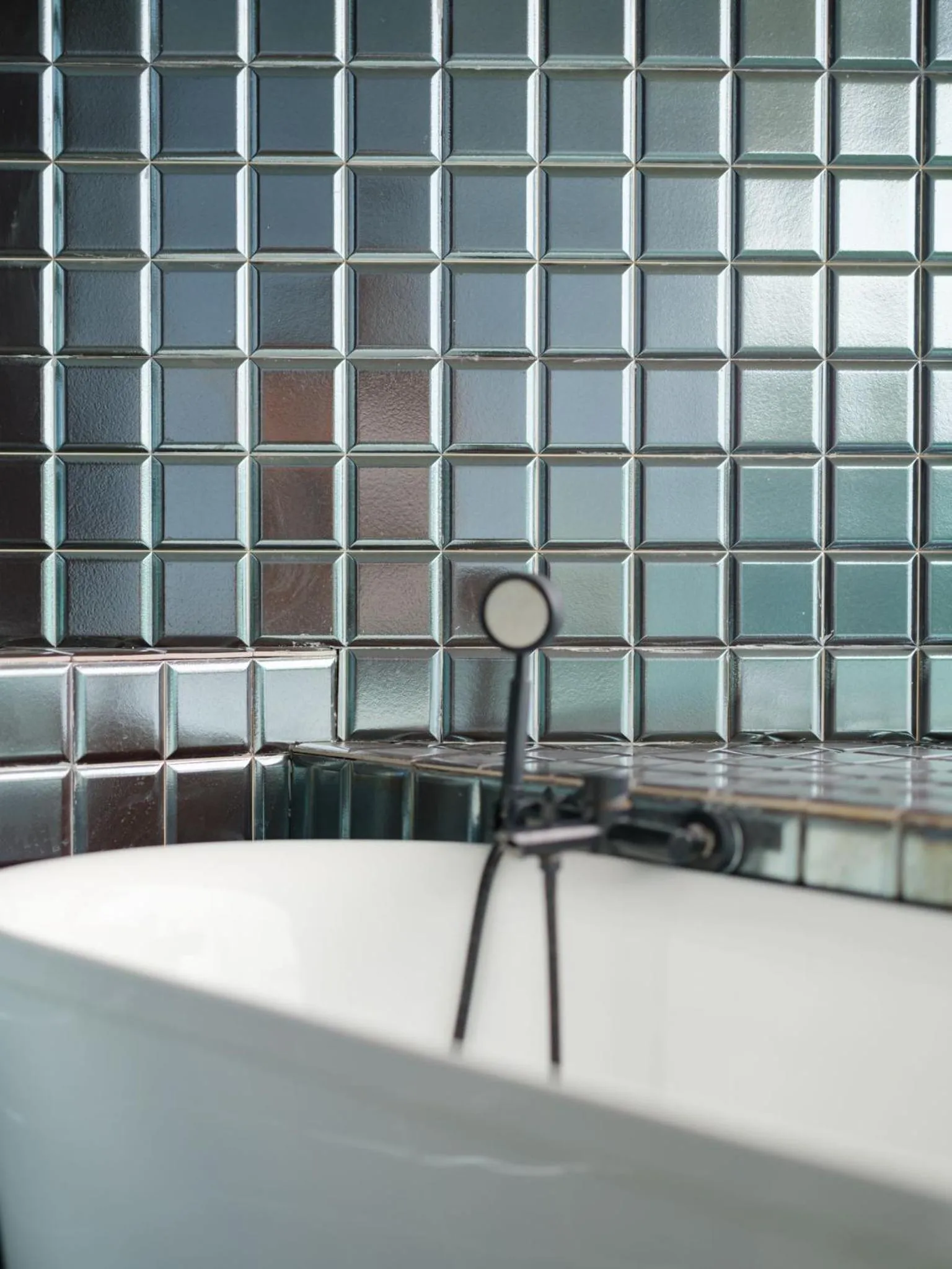 Shower in Cliff Lanta Suite-Koh Lanta Krabi