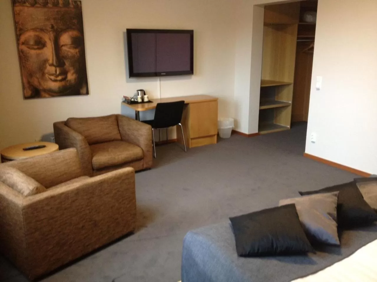 Seating area in Kumla Hotel