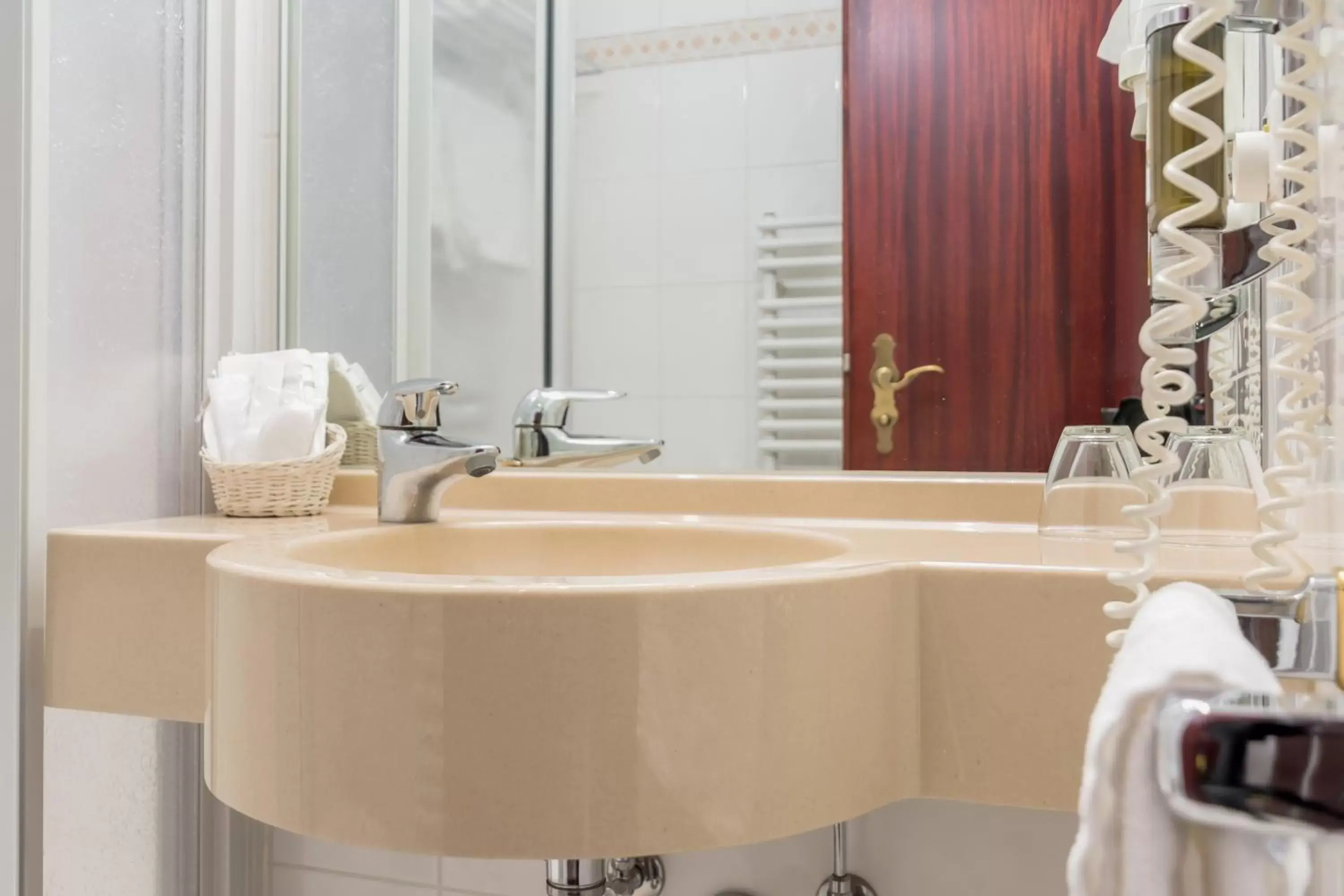 Bathroom in Central Hotel