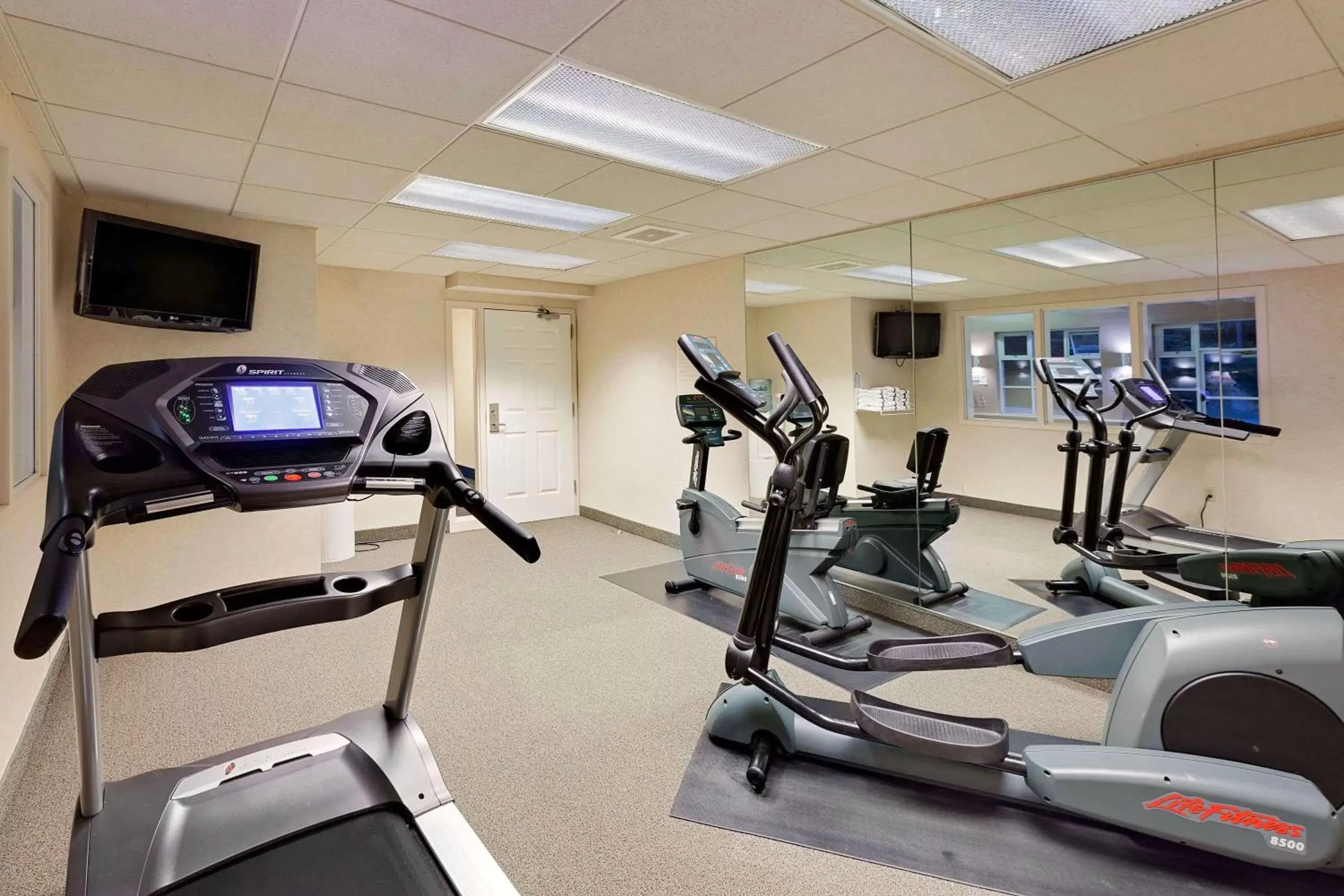 Fitness centre/facilities, Fitness Center/Facilities in Baymont by Wyndham Grand Rapids SW/Byron Center