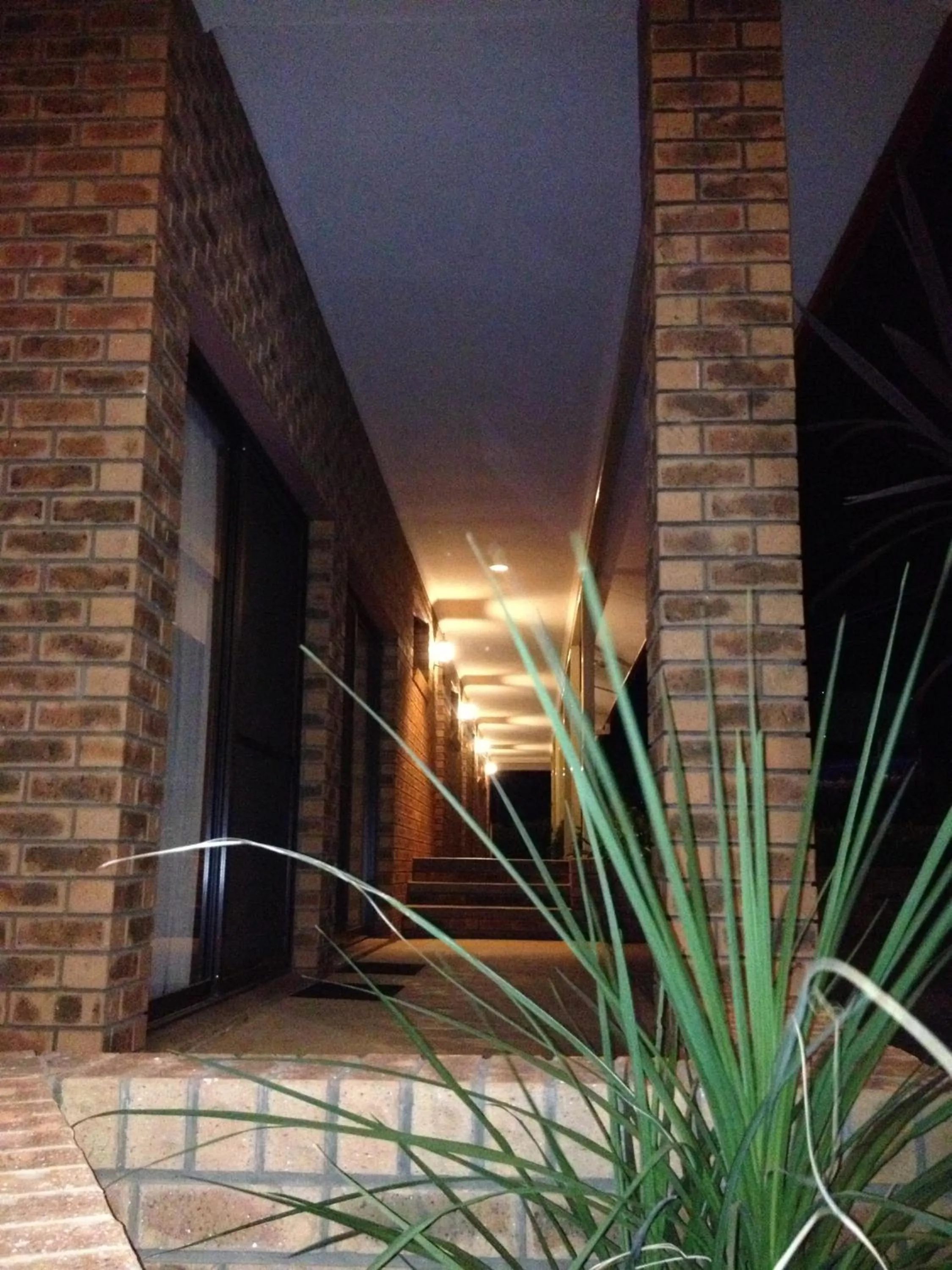 Facade/entrance in Hume Country Motor Inn